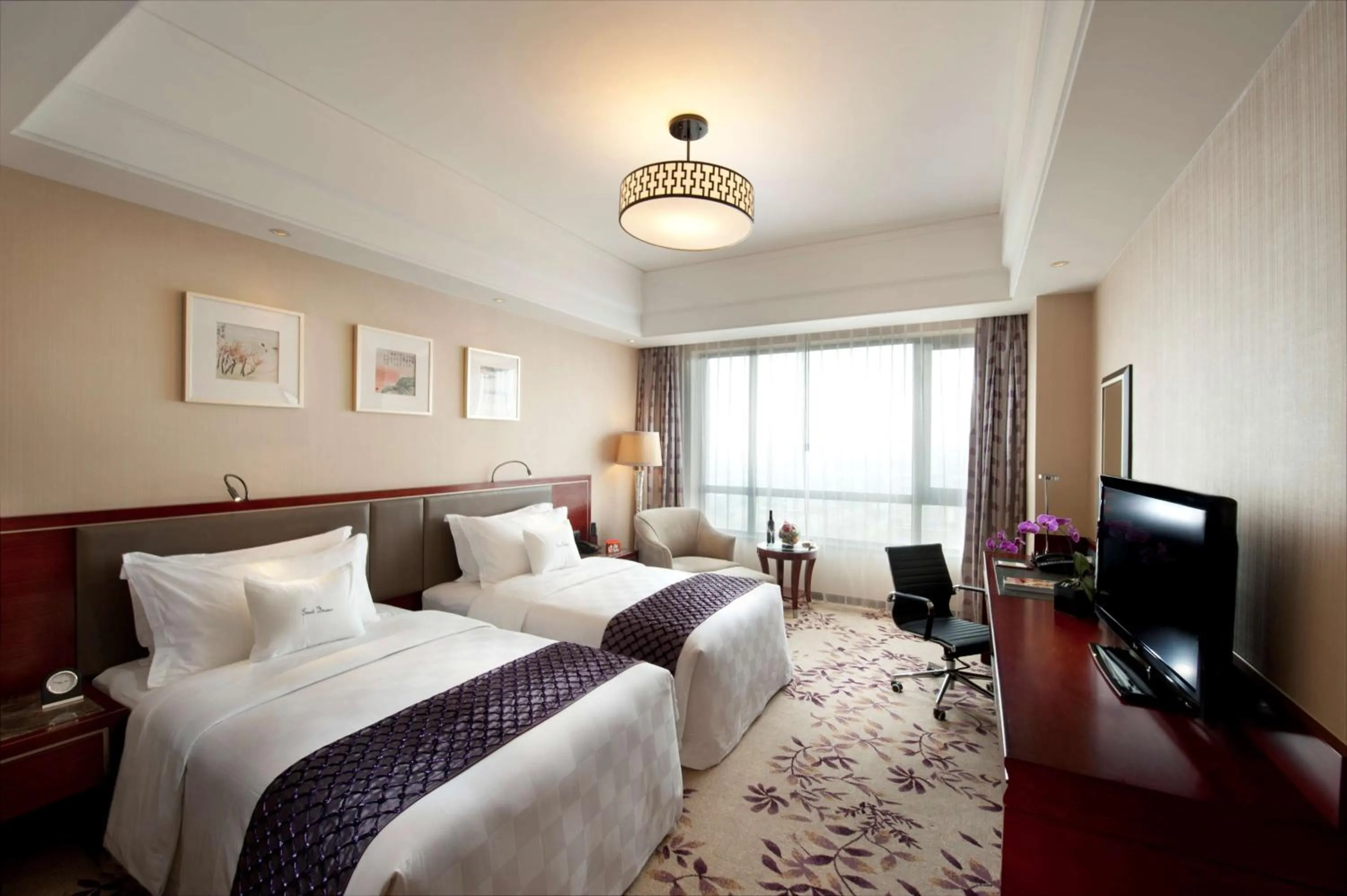 Executive Twin Room with Access to Executive Lounge in DoubleTree By Hilton Wuxi