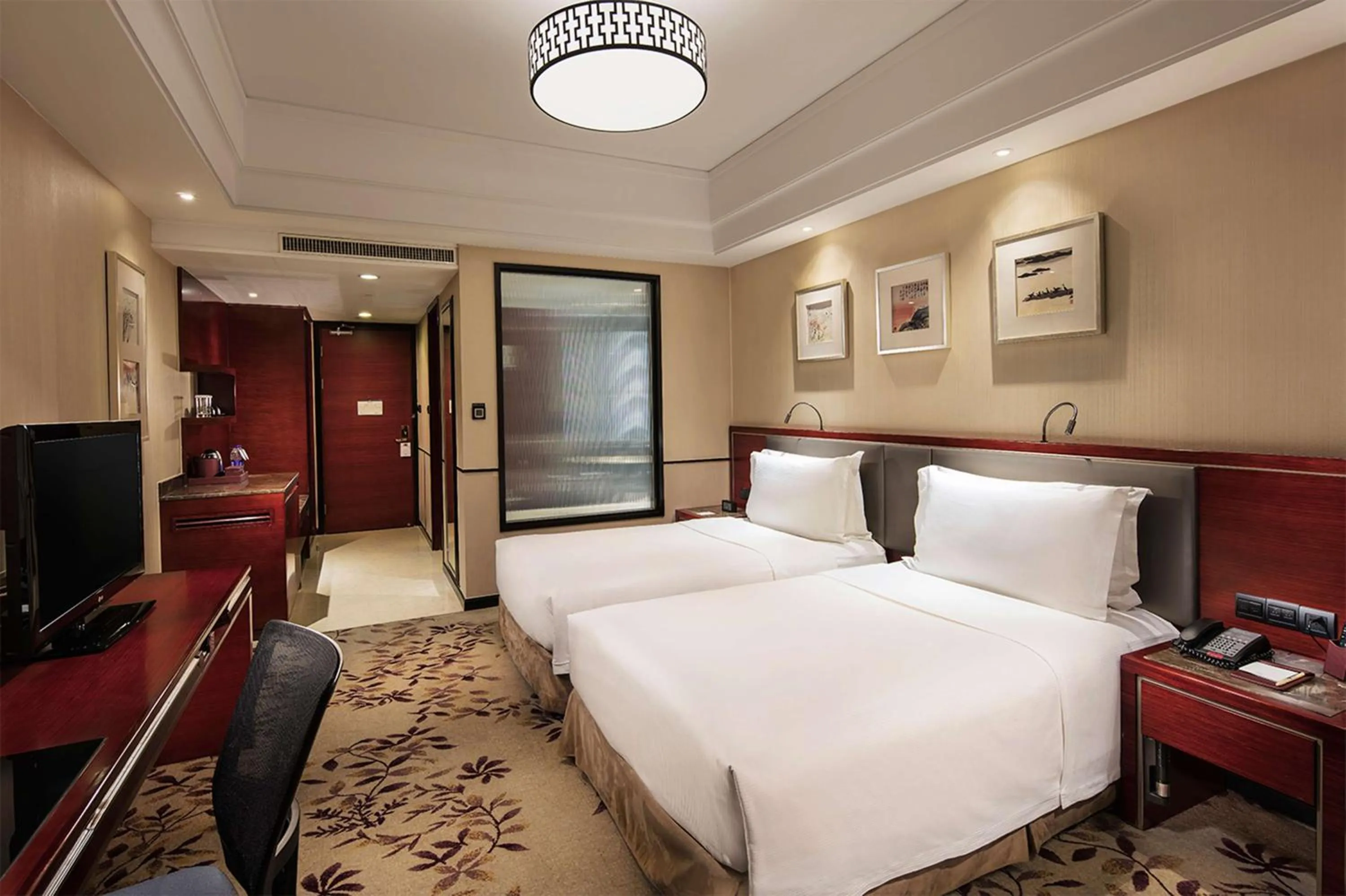 Executive Twin Room with Access to Executive Lounge in DoubleTree By Hilton Wuxi