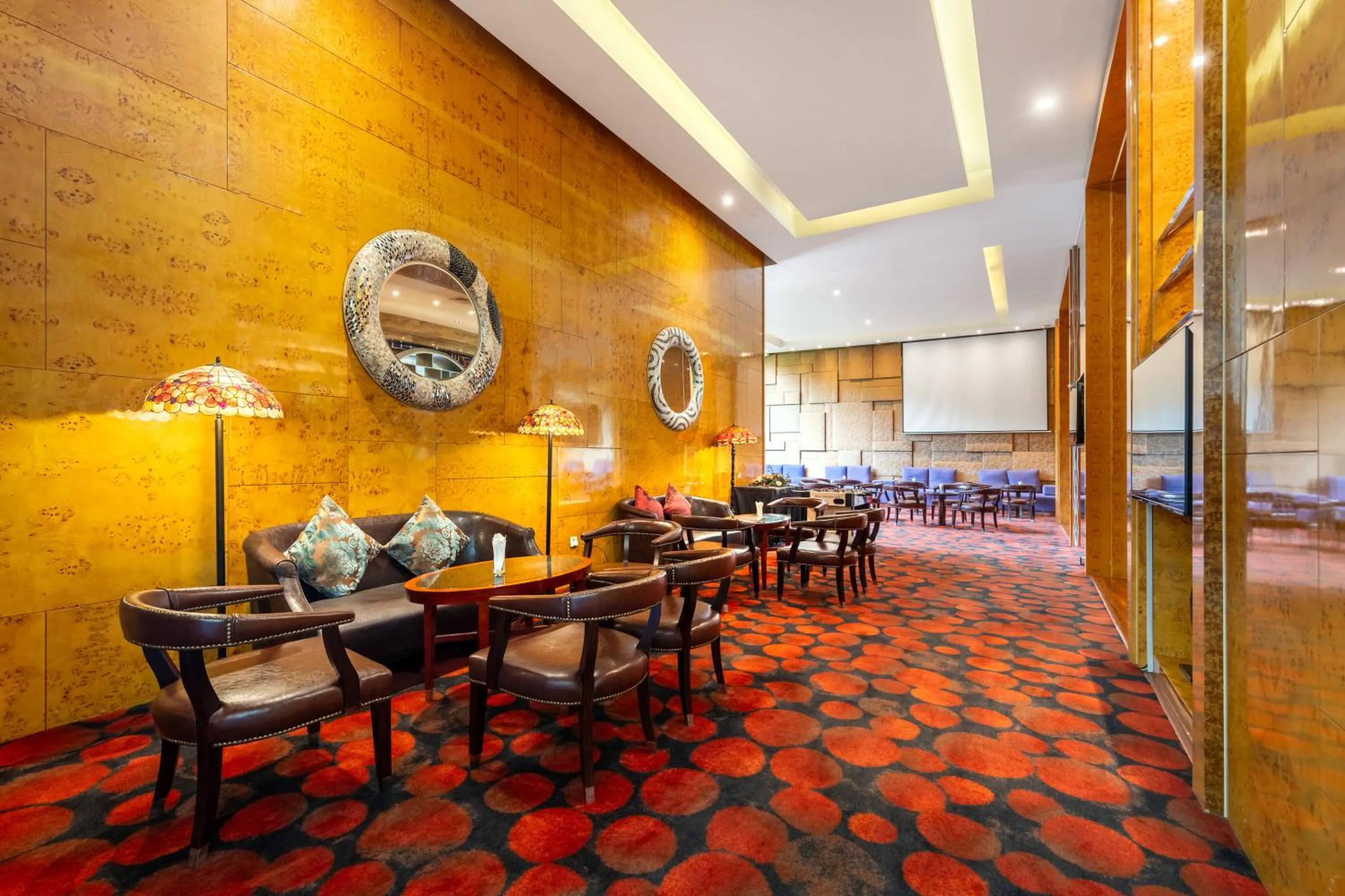 Lounge or bar in DoubleTree By Hilton Wuxi