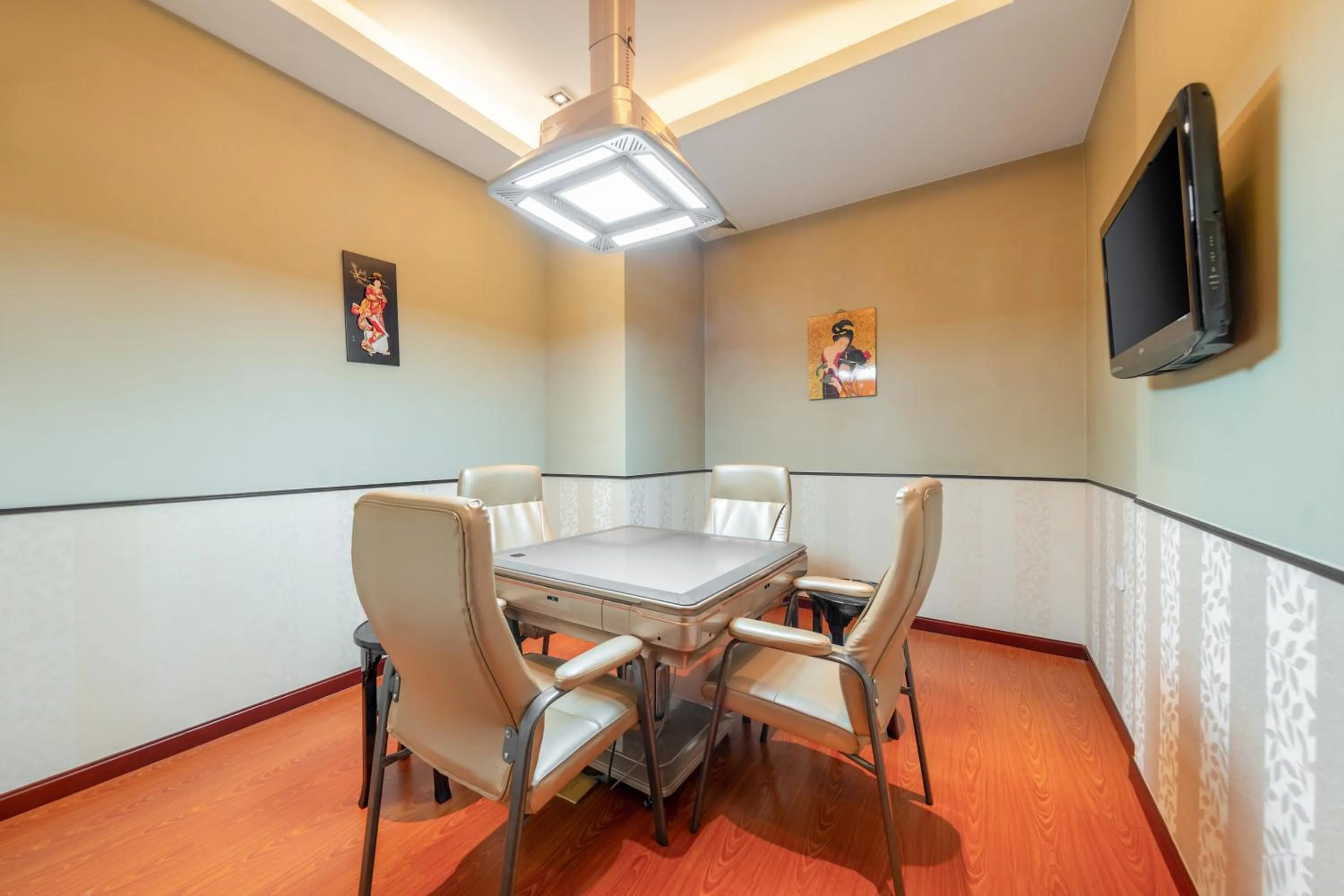 Entertainment in DoubleTree By Hilton Wuxi