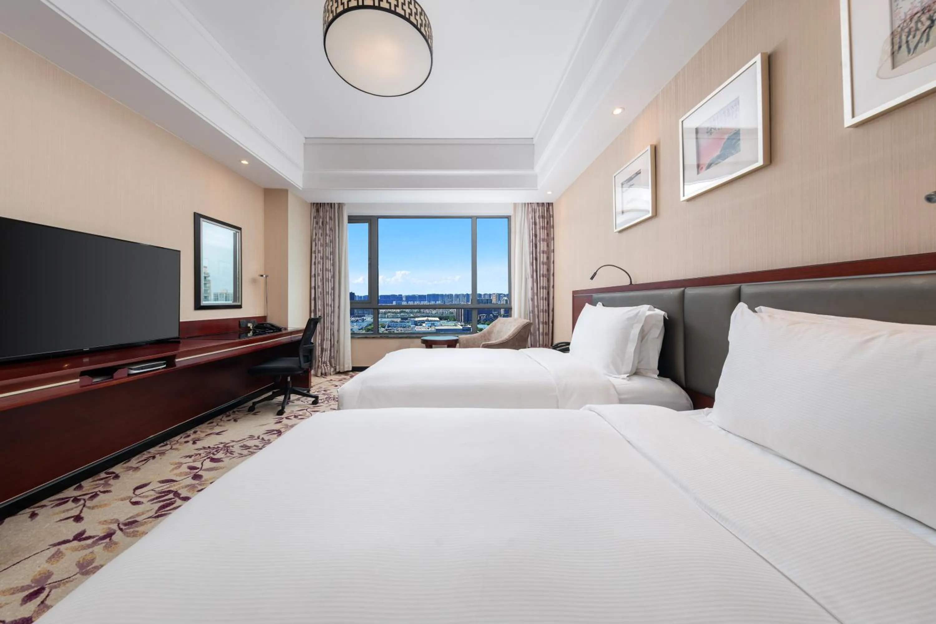 Bed in DoubleTree By Hilton Wuxi