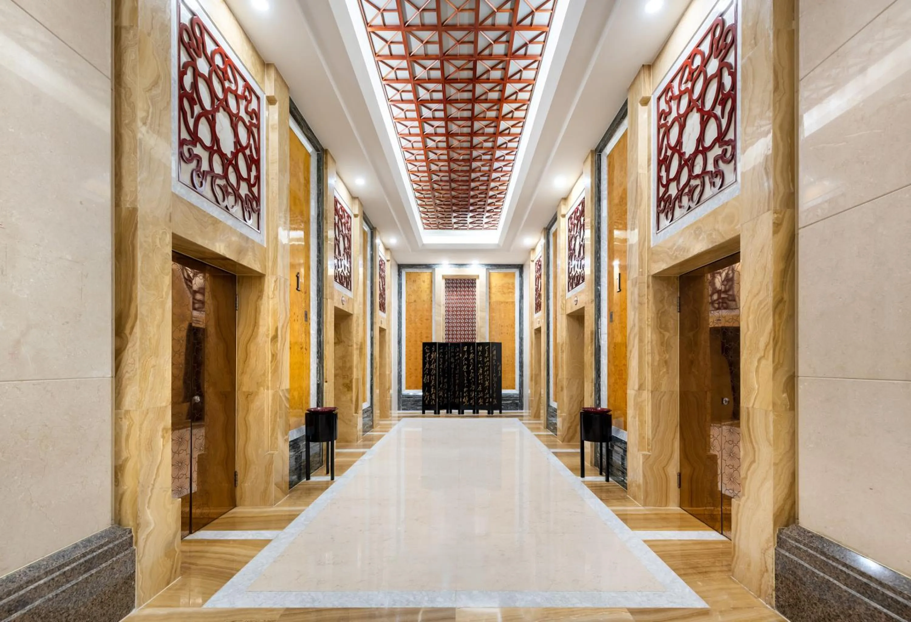 elevator in DoubleTree By Hilton Wuxi