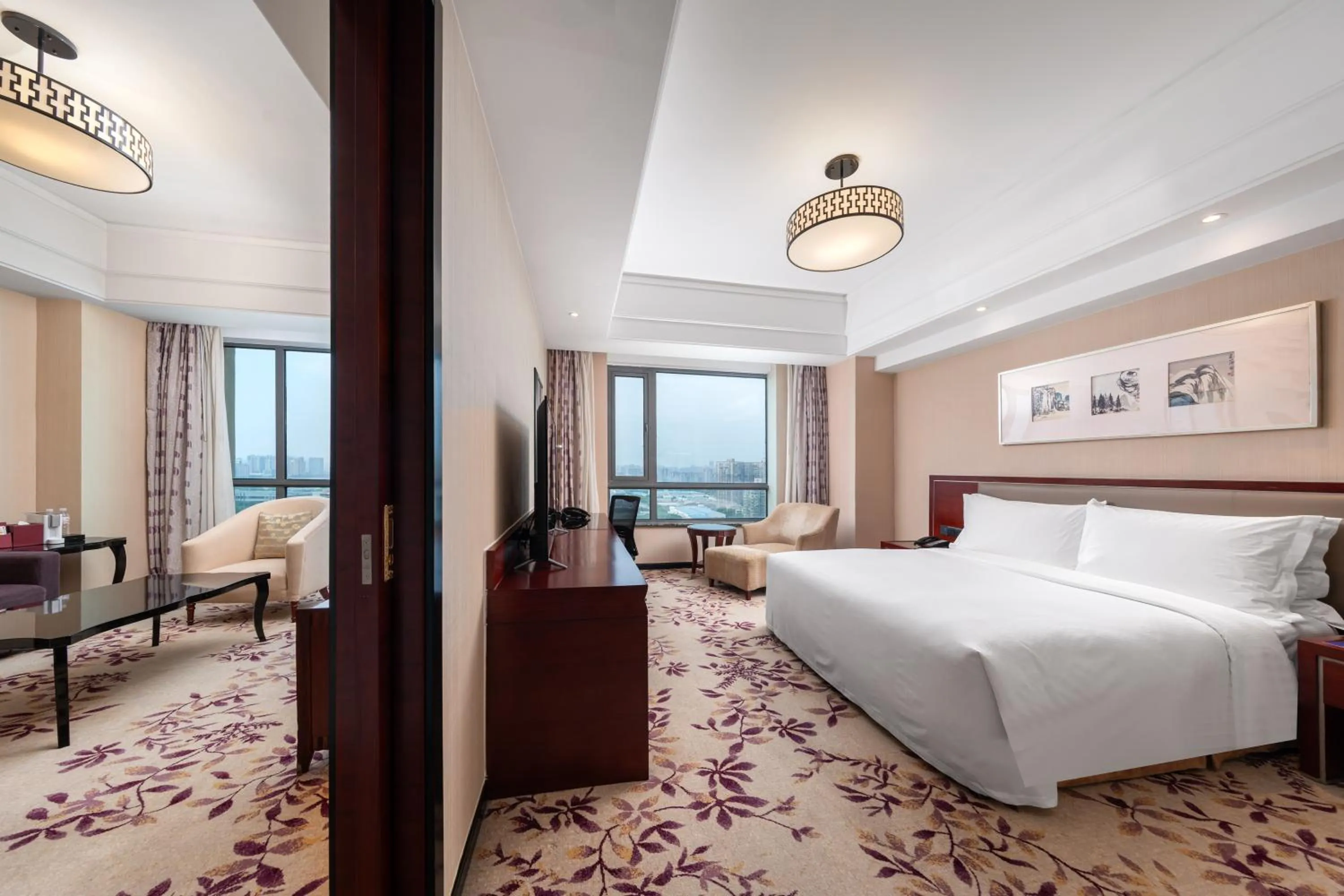 Bed in DoubleTree By Hilton Wuxi