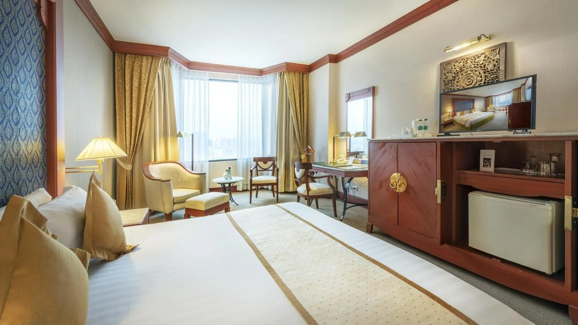 Bedroom in Ramada by Wyndham Bangkok Chaophya Park