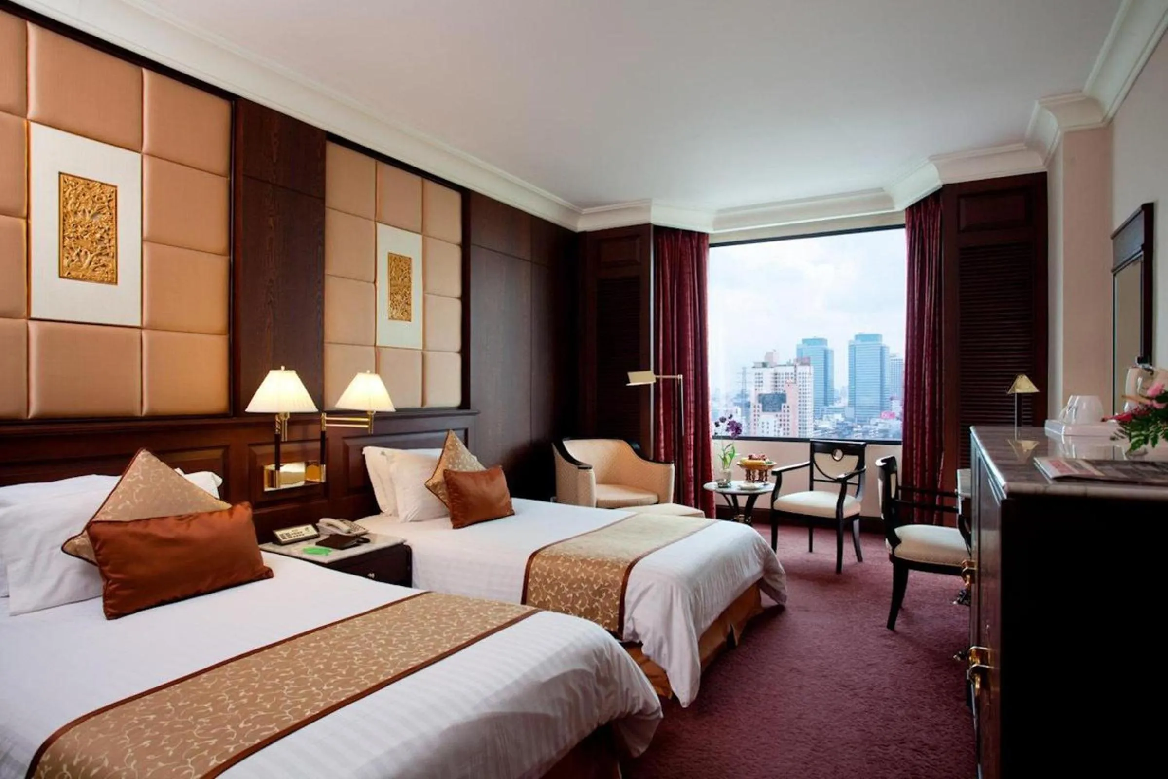 Bed in Ramada by Wyndham Bangkok Chaophya Park