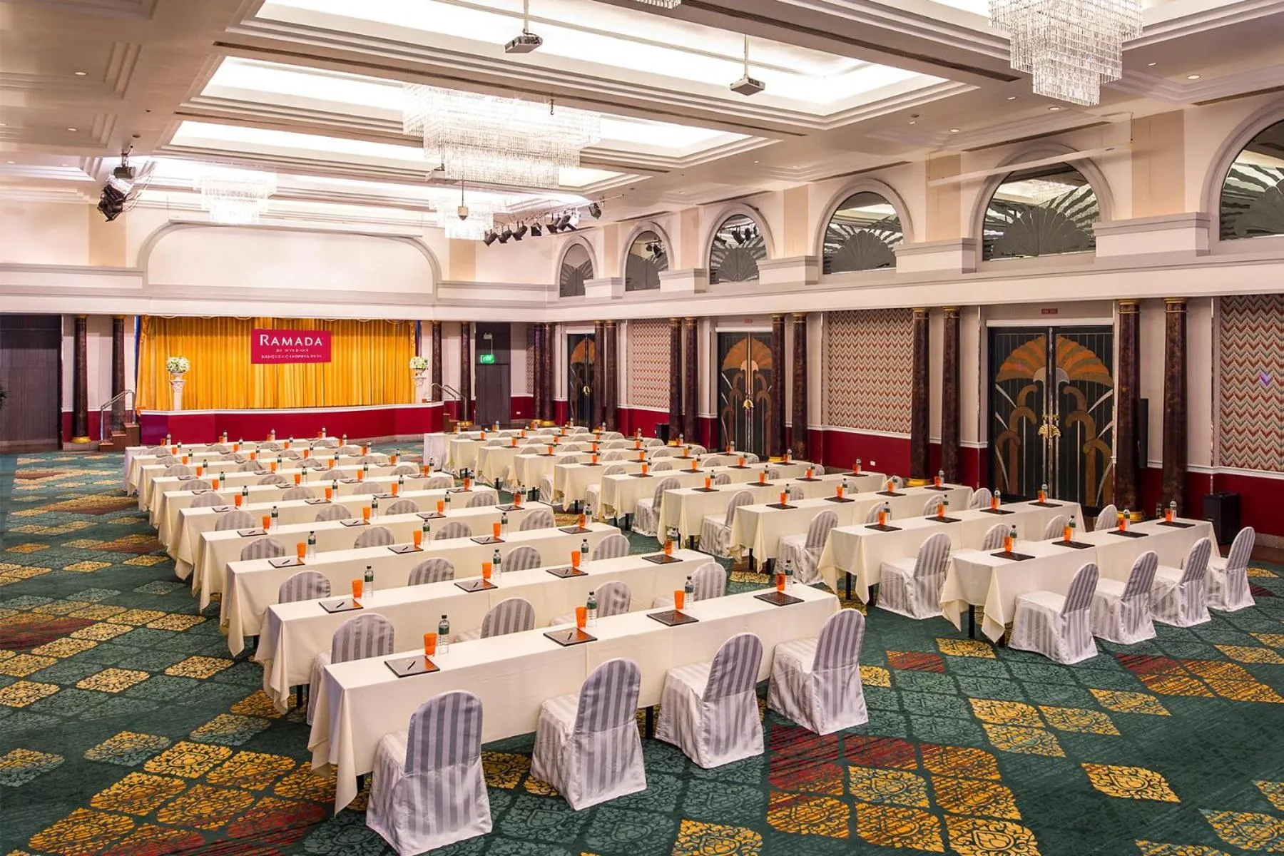 Meeting/conference room in Ramada by Wyndham Bangkok Chaophya Park