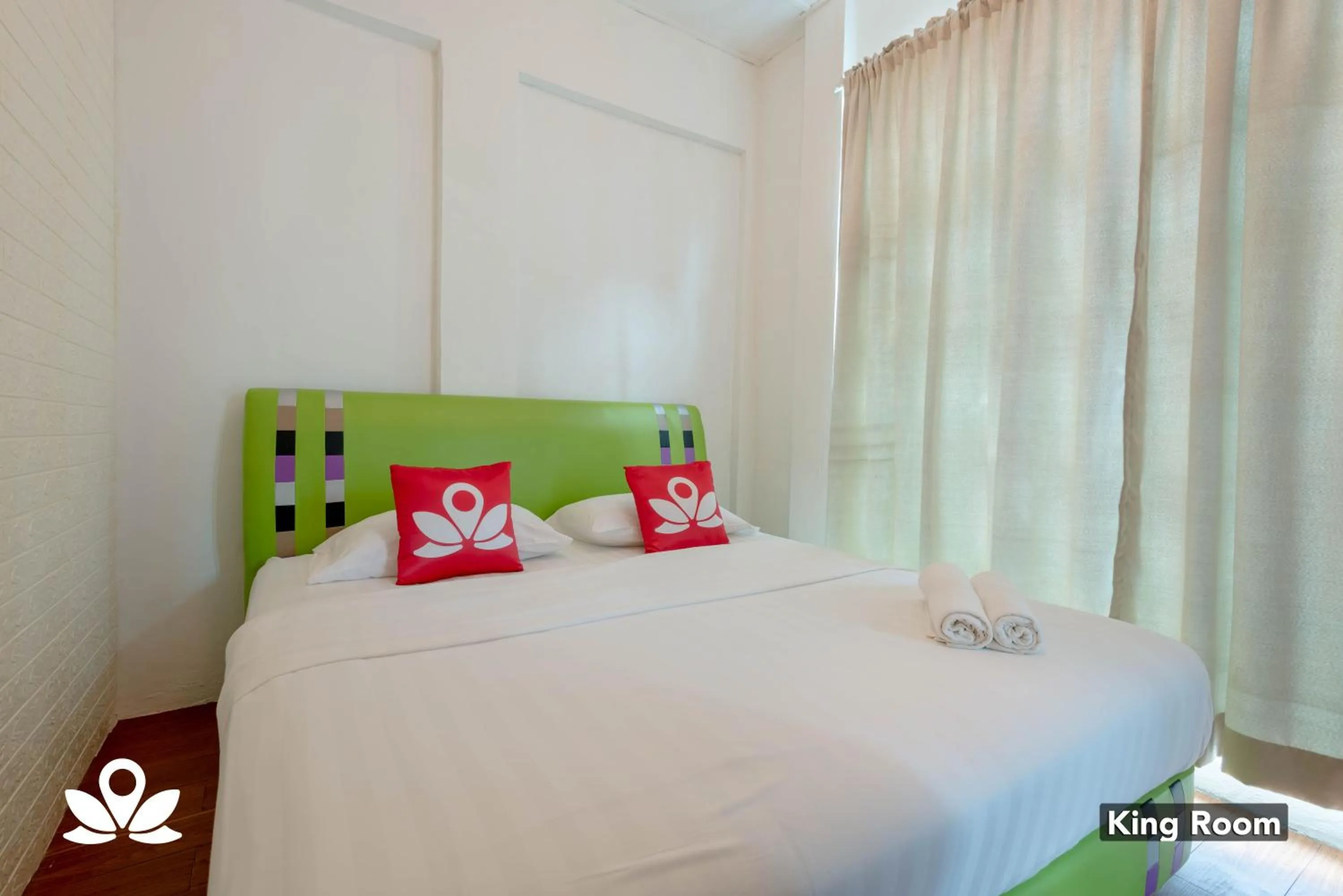 Bed in Island Backpackers