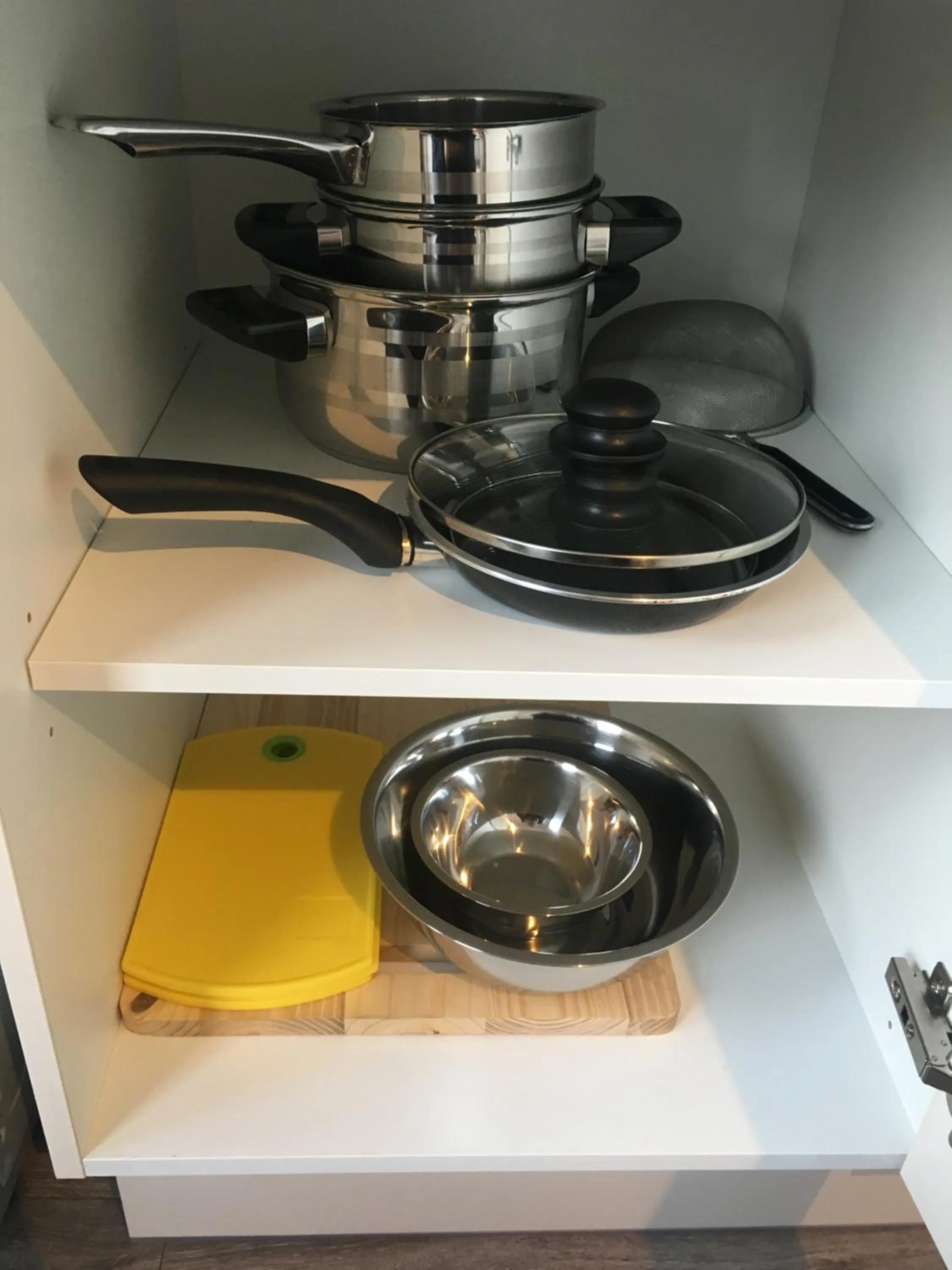 Kitchen or kitchenette in Hanse Hotel Buxtehude