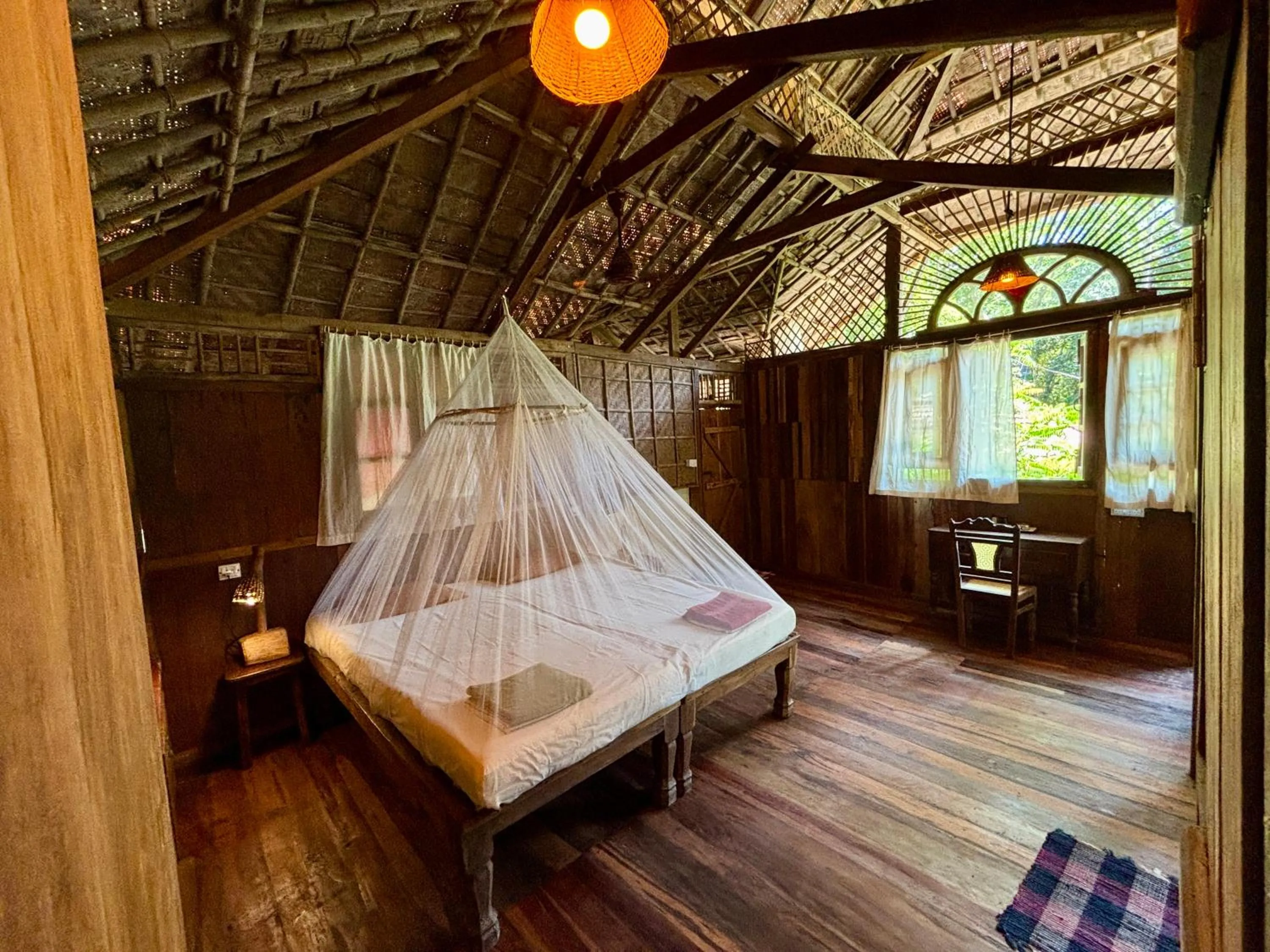Bed in Bhakti Kutir