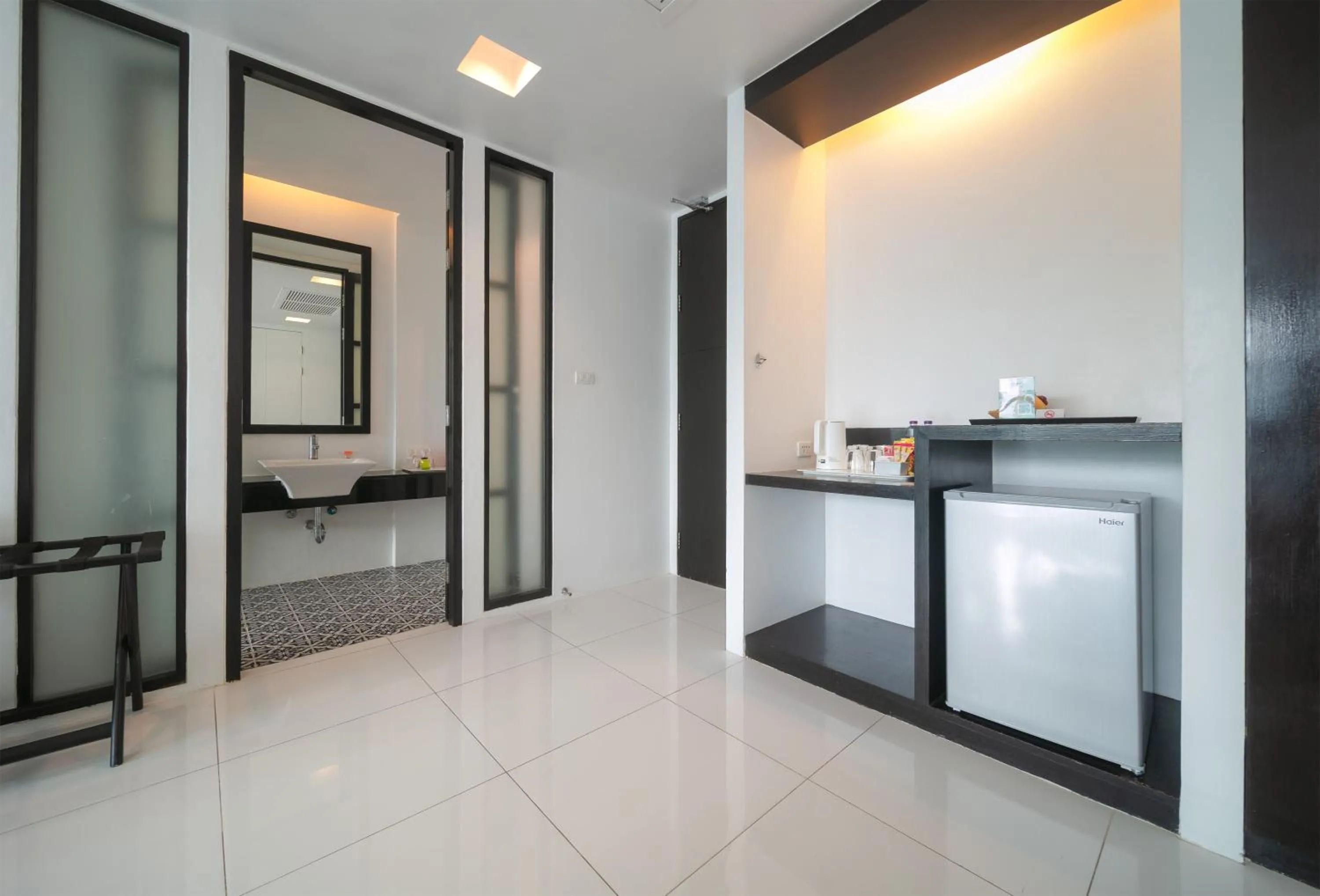 Bathroom in The Old Phuket - Karon Beach Resort