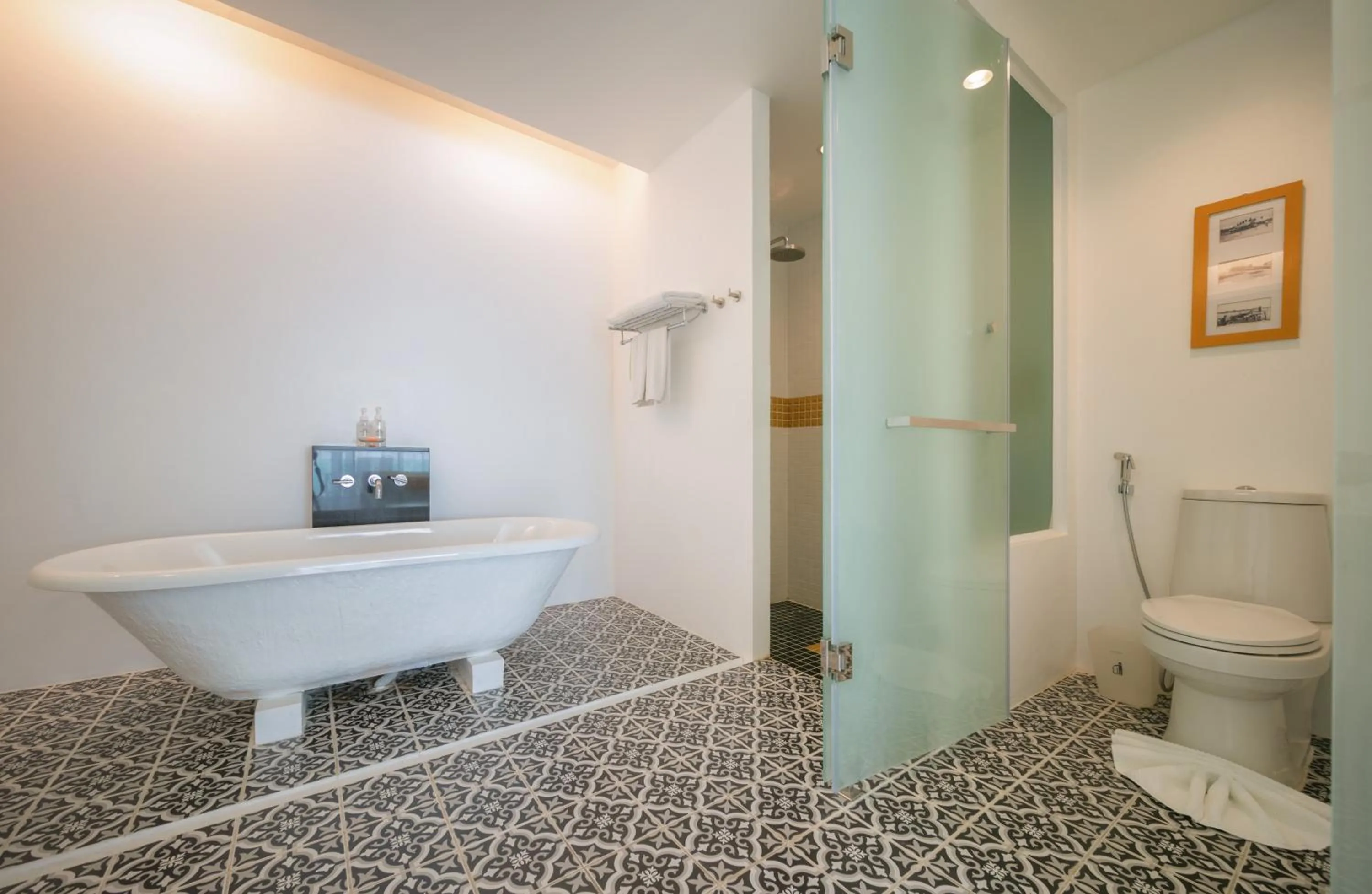 Shower in The Old Phuket - Karon Beach Resort