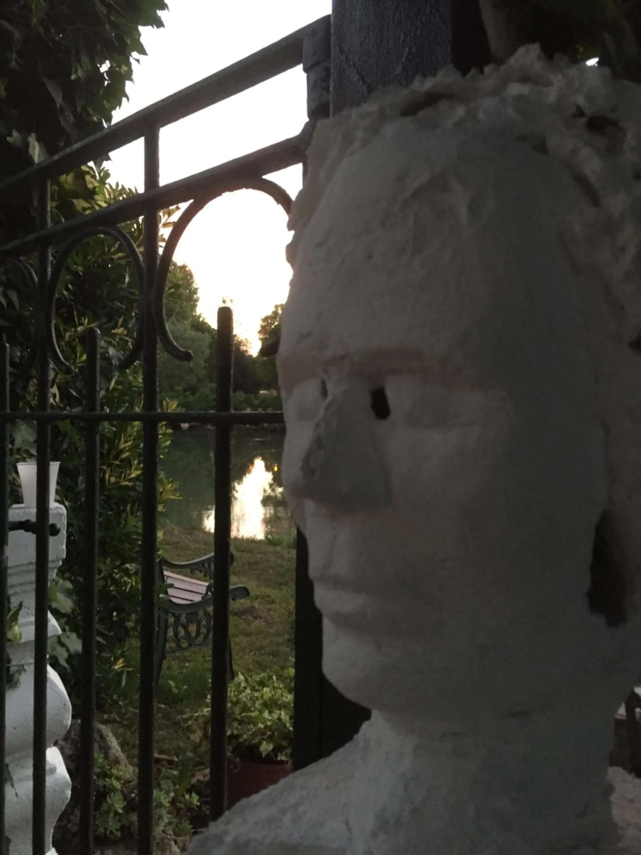 Decorative detail in Dimora Naviglio