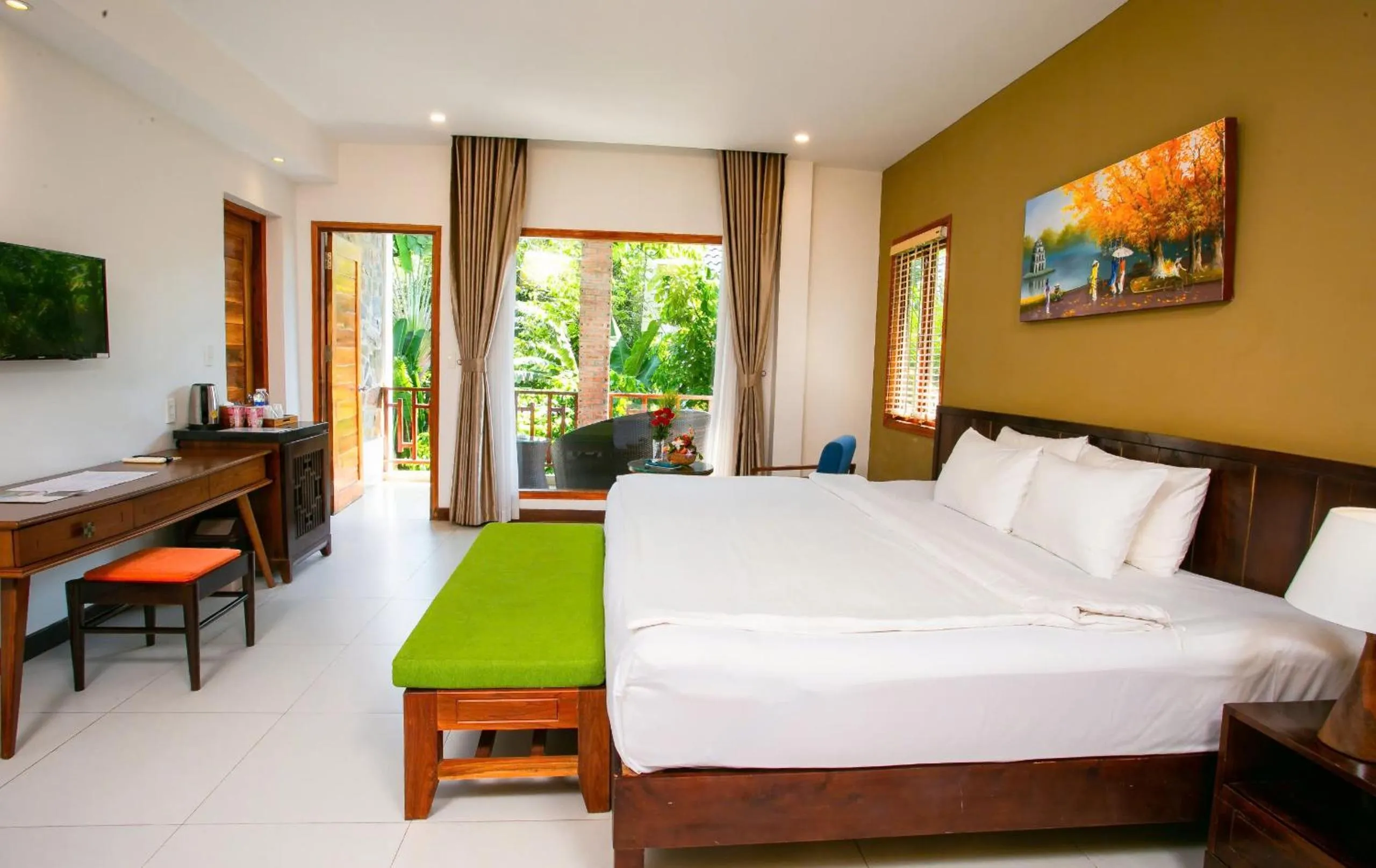 Bed in Nadine Phu Quoc Resort & Spa