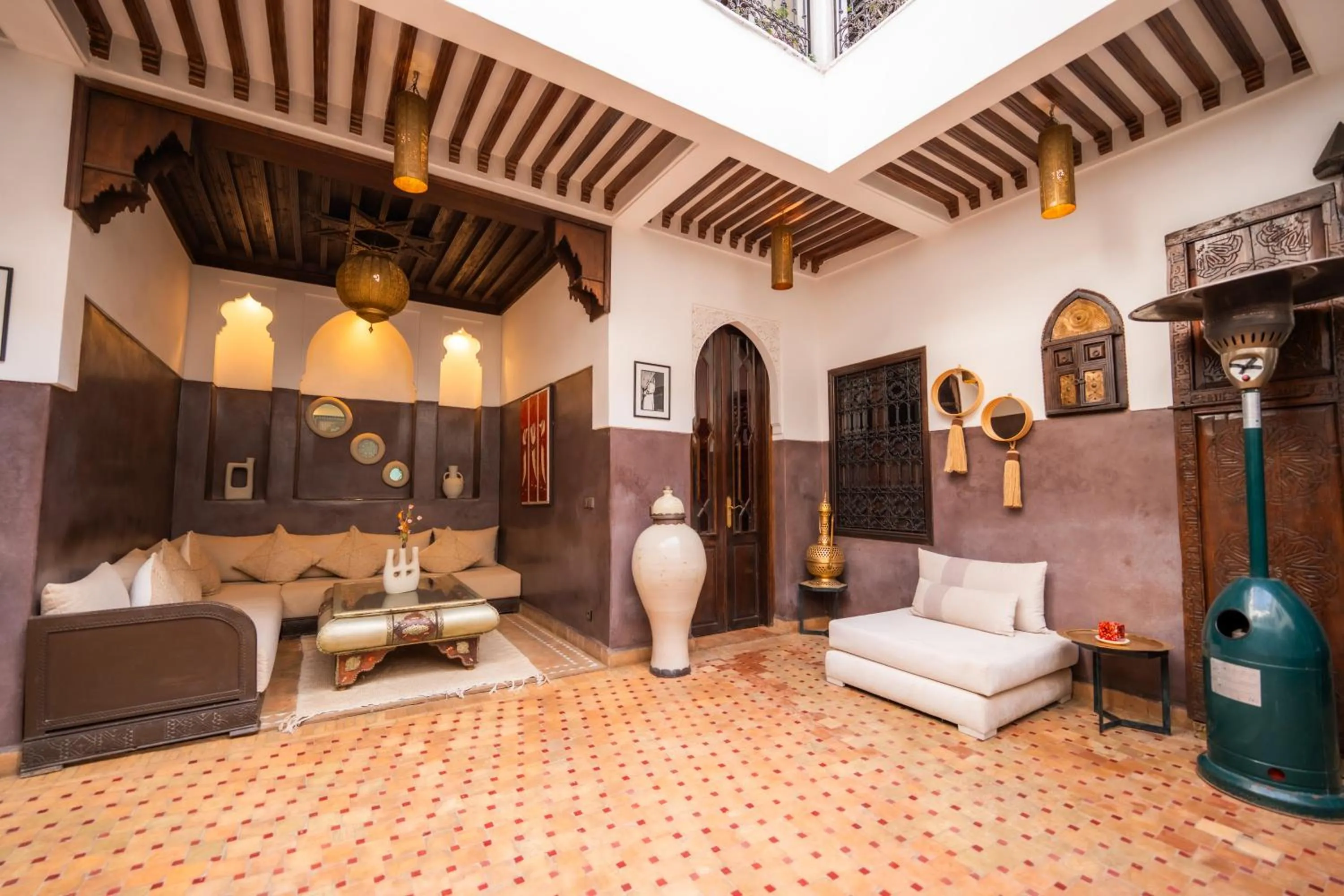 Patio in Riad La Porte Rouge By La Siredrah