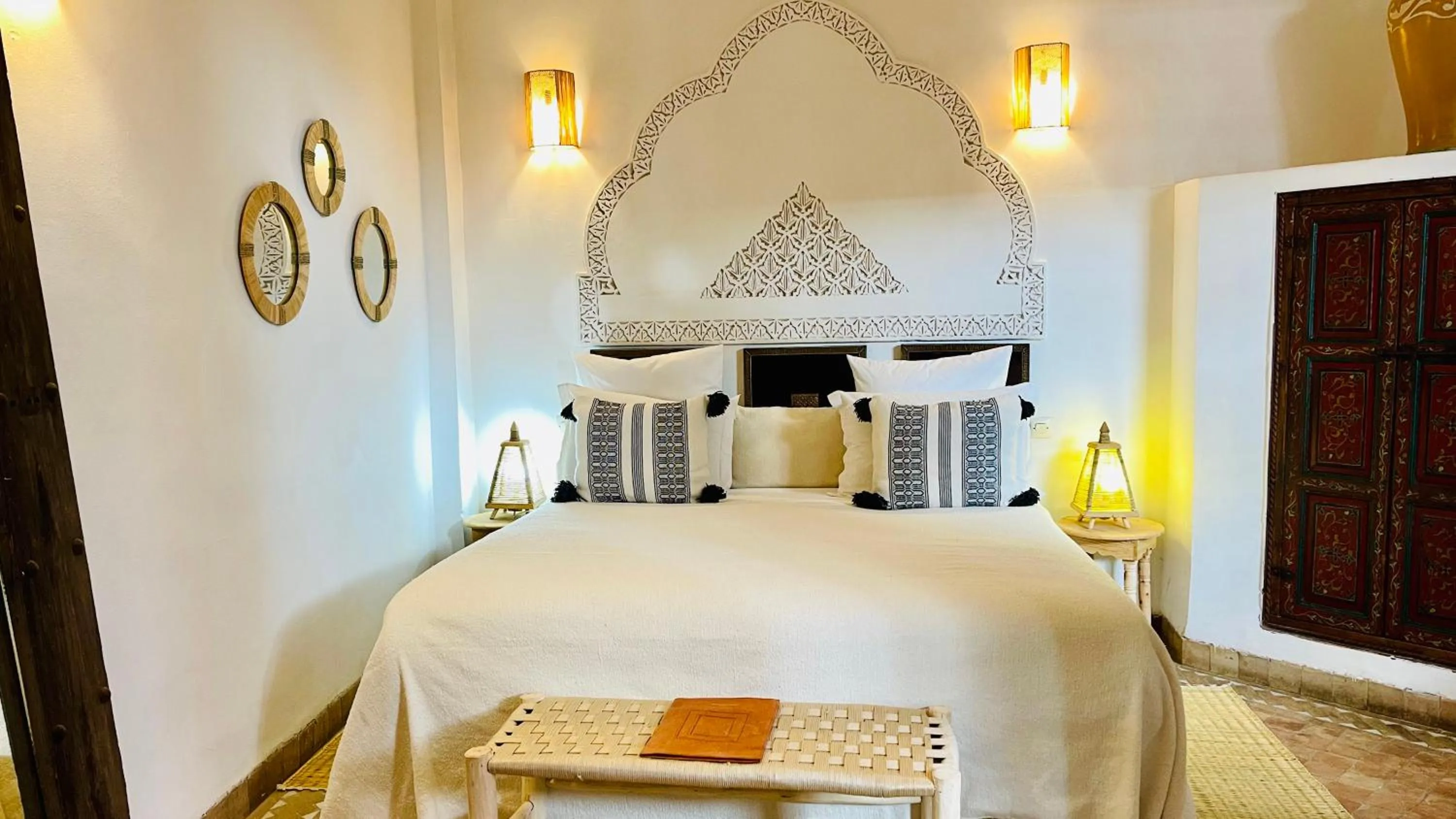 Bed in Riad La Porte Rouge By La Siredrah