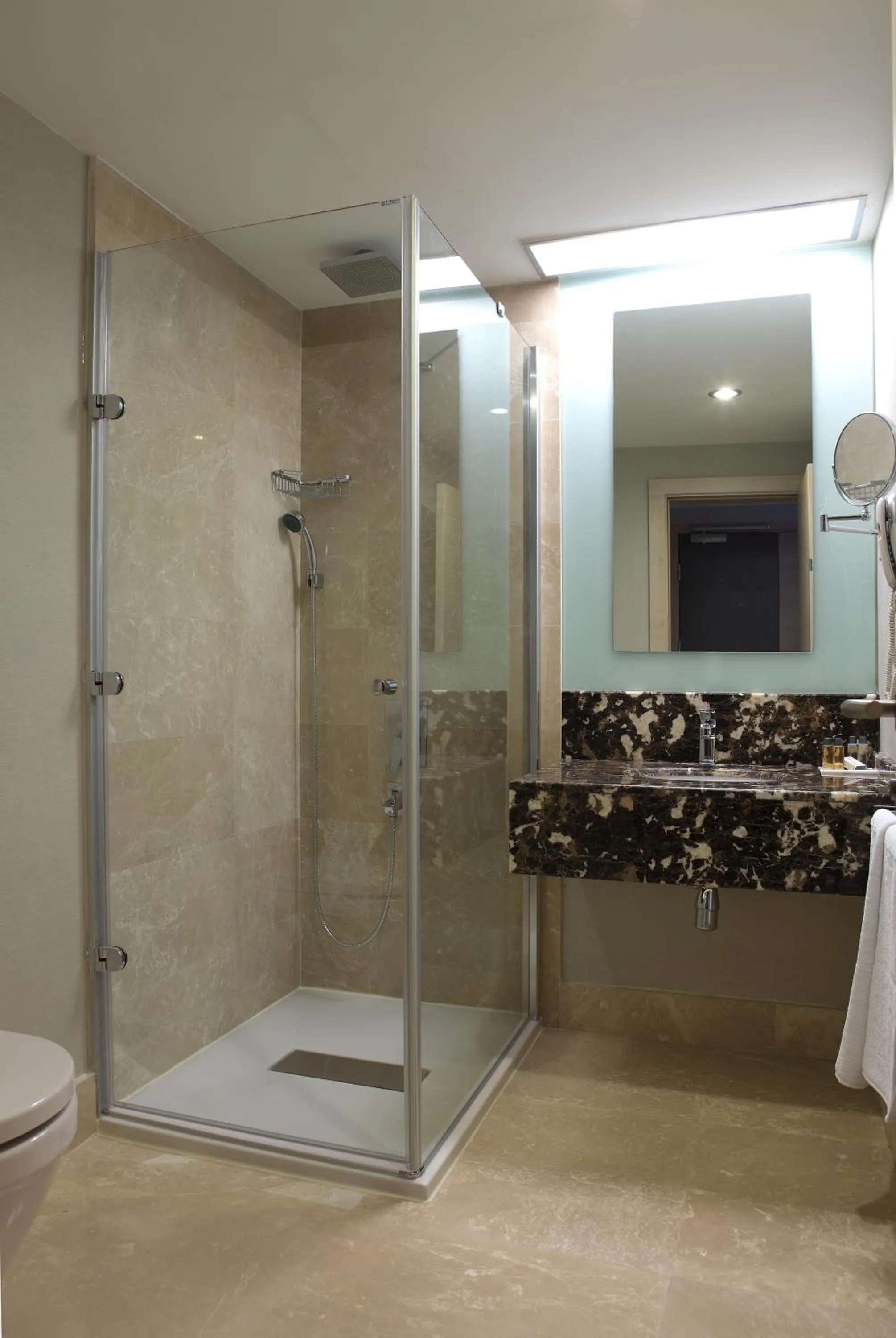 Bathroom in Eyuboglu Hotel