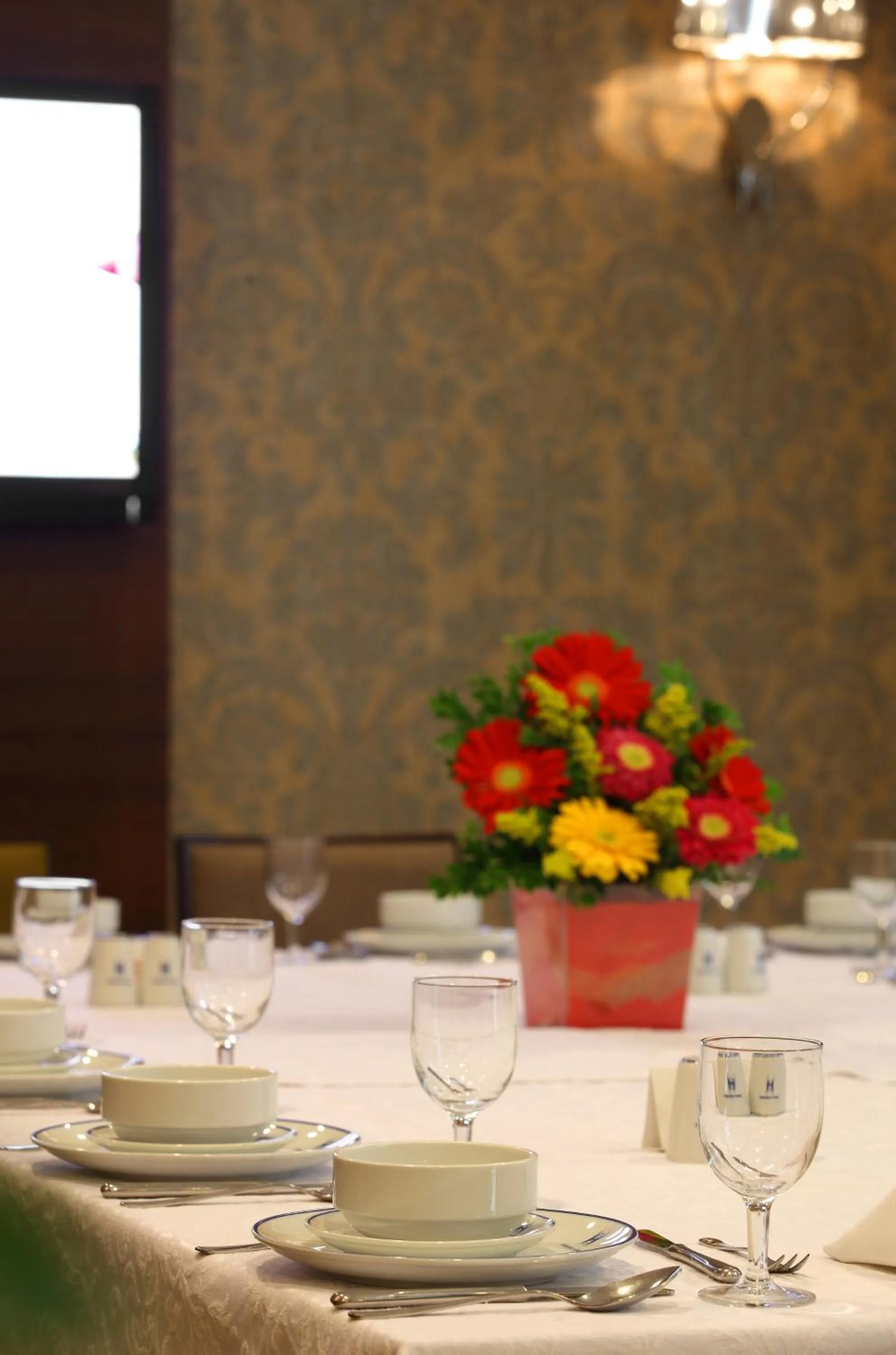 Restaurant/places to eat in Eyuboglu Hotel