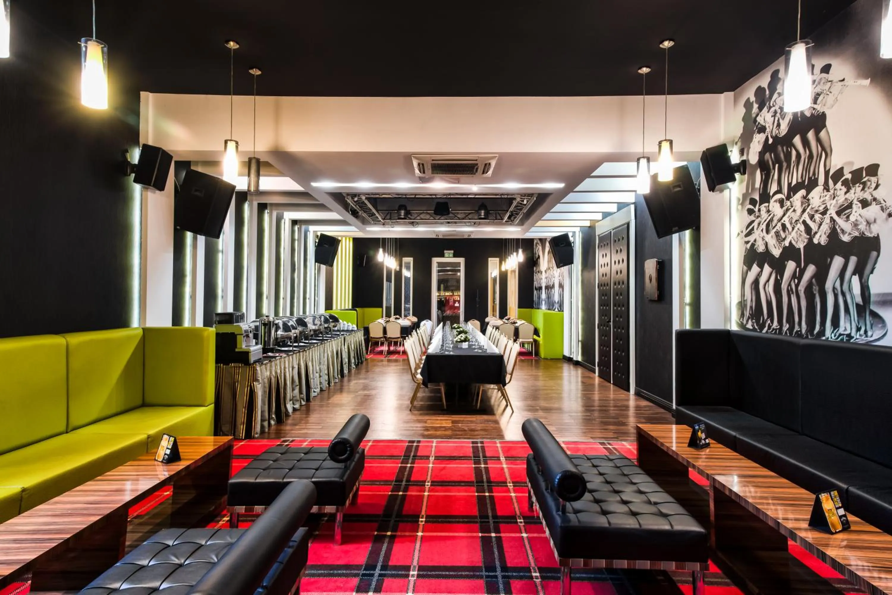 Restaurant/places to eat in Hotel Lamberton