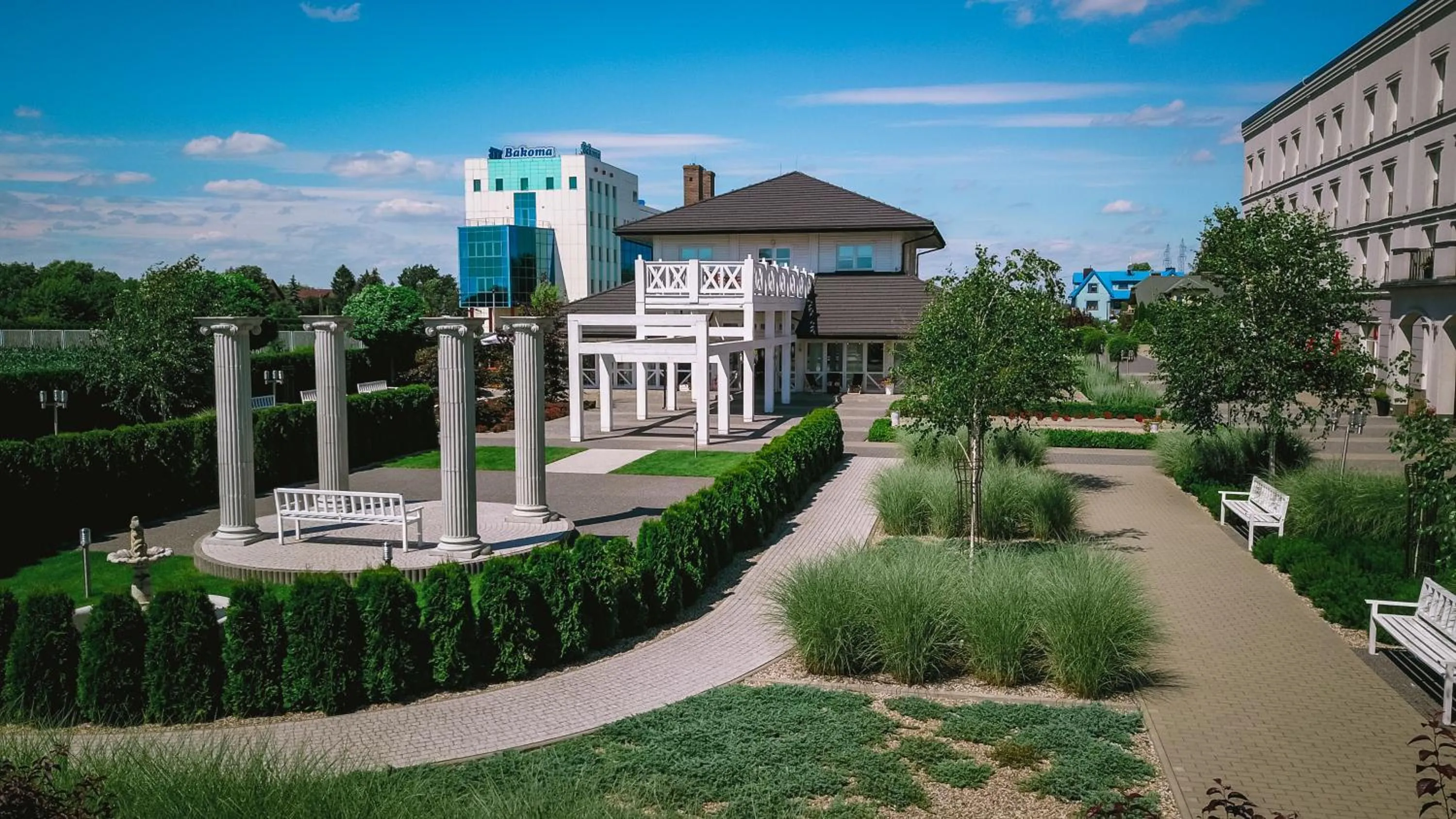 Property building in Hotel Lamberton