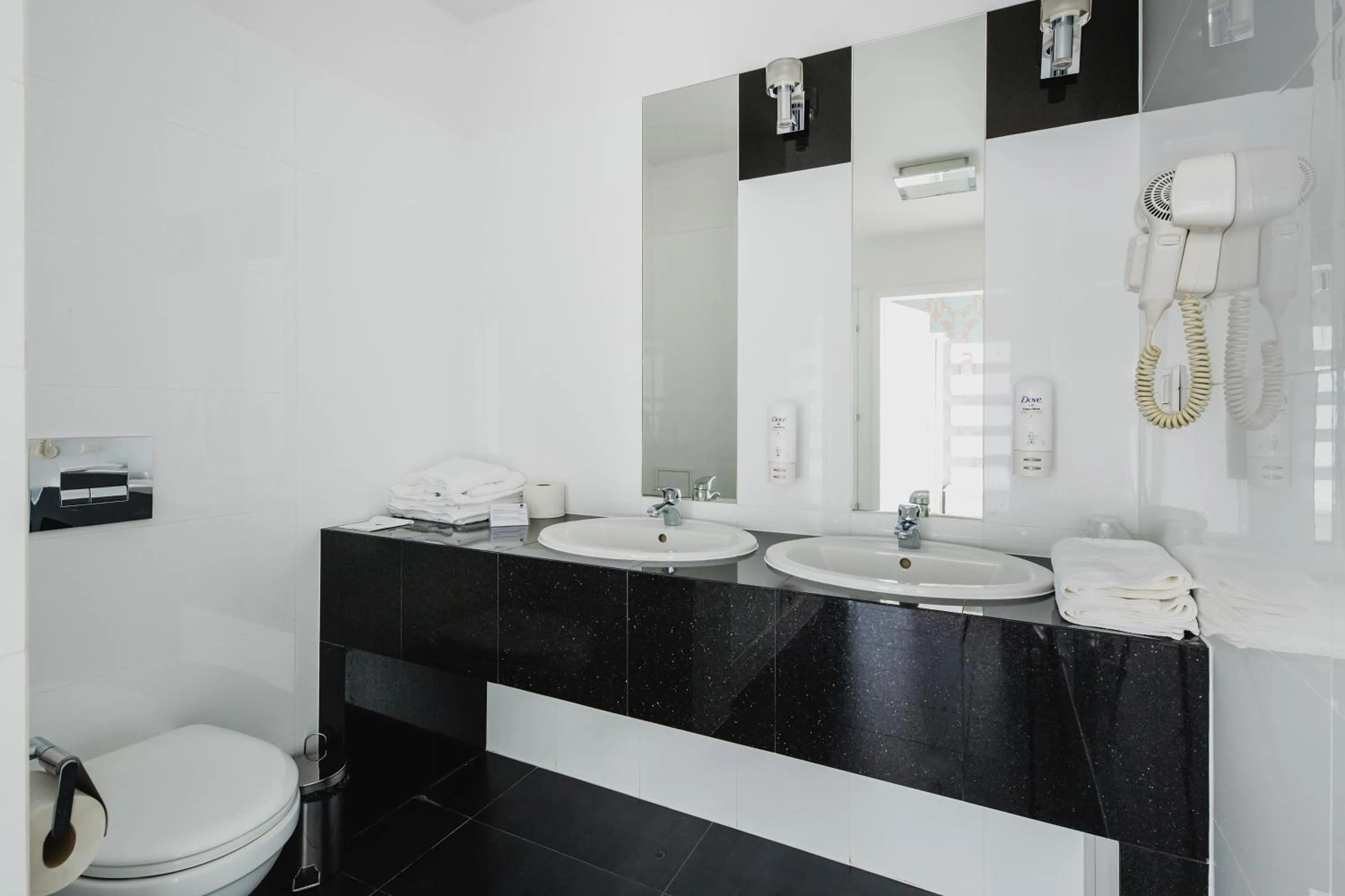 Bathroom in Hotel Lamberton