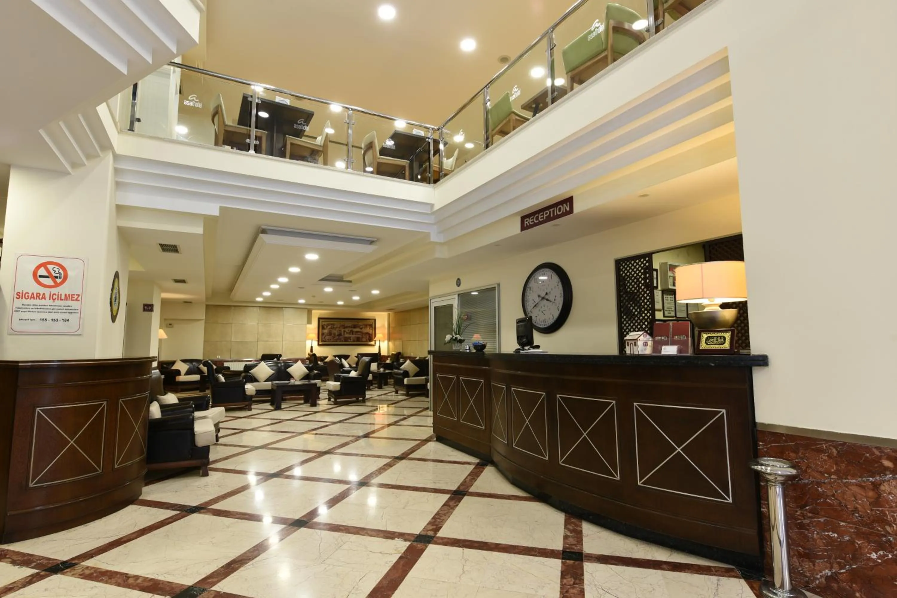 Lobby or reception in Asal Hotel