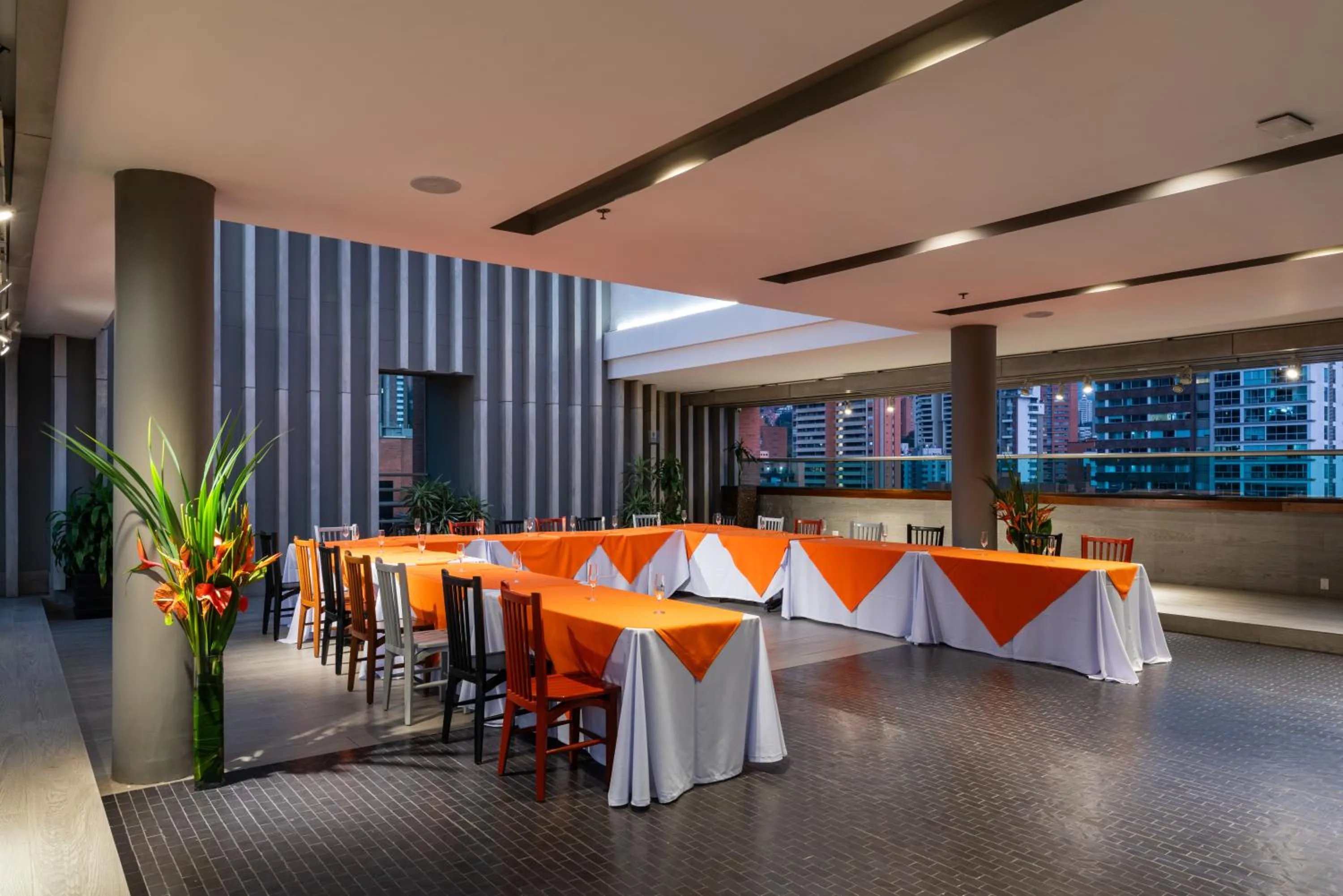 Banquet/Function facilities in Hotel Holiday Inn Express & Suites Medellin by IHG