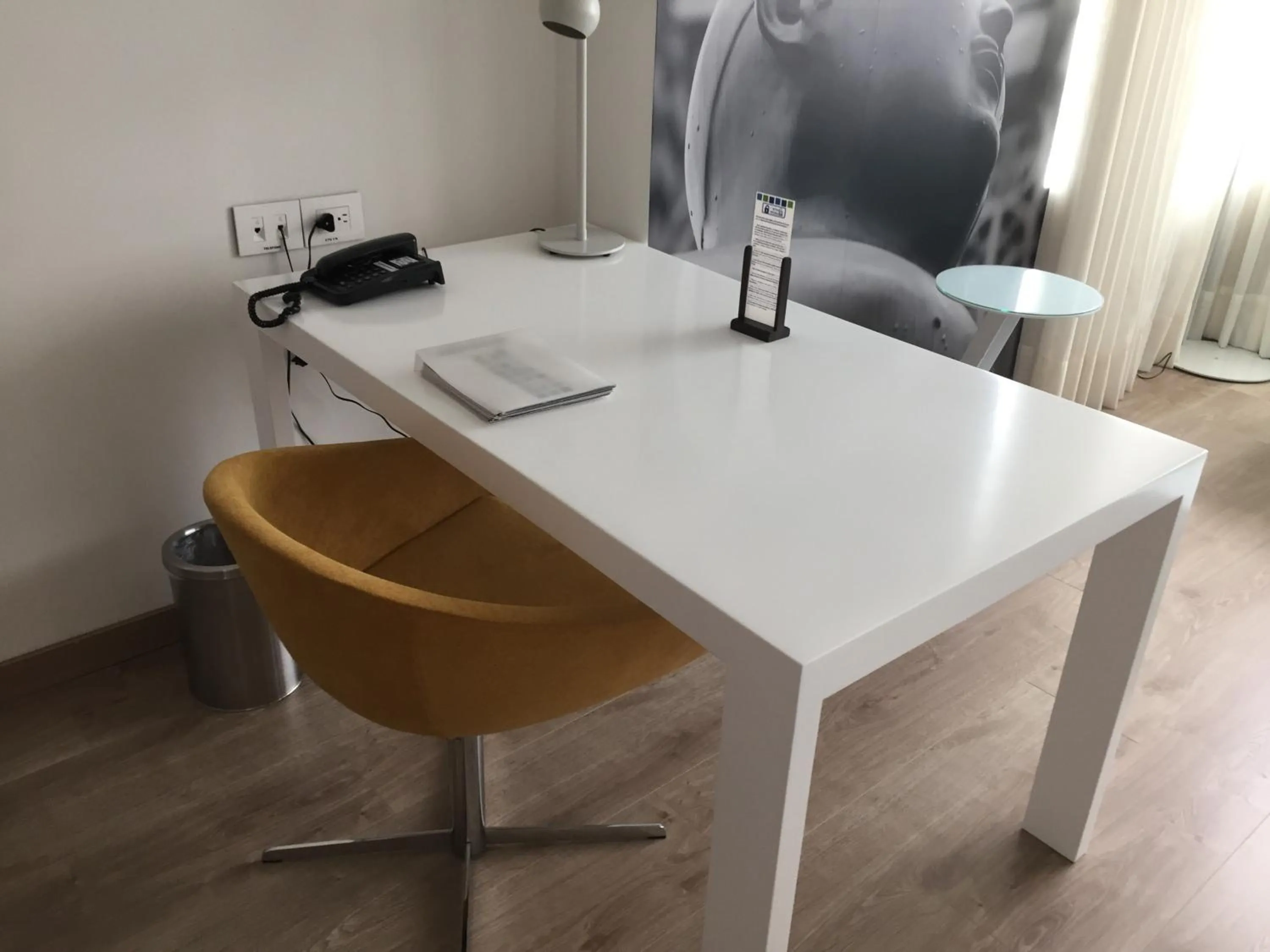 Photo of the whole room in Hotel Holiday Inn Express & Suites Medellin by IHG