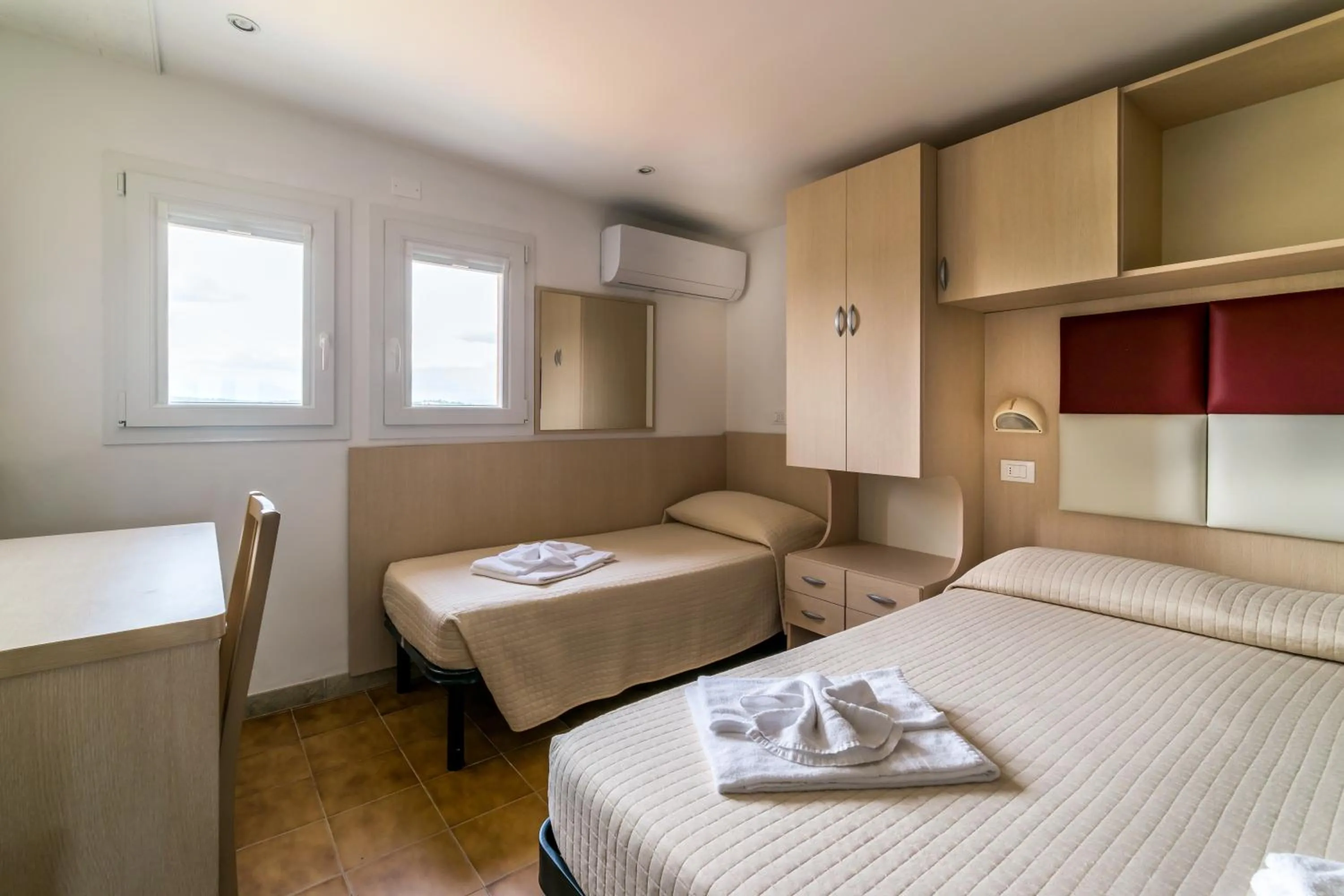 Photo of the whole room in Hotel Stresa