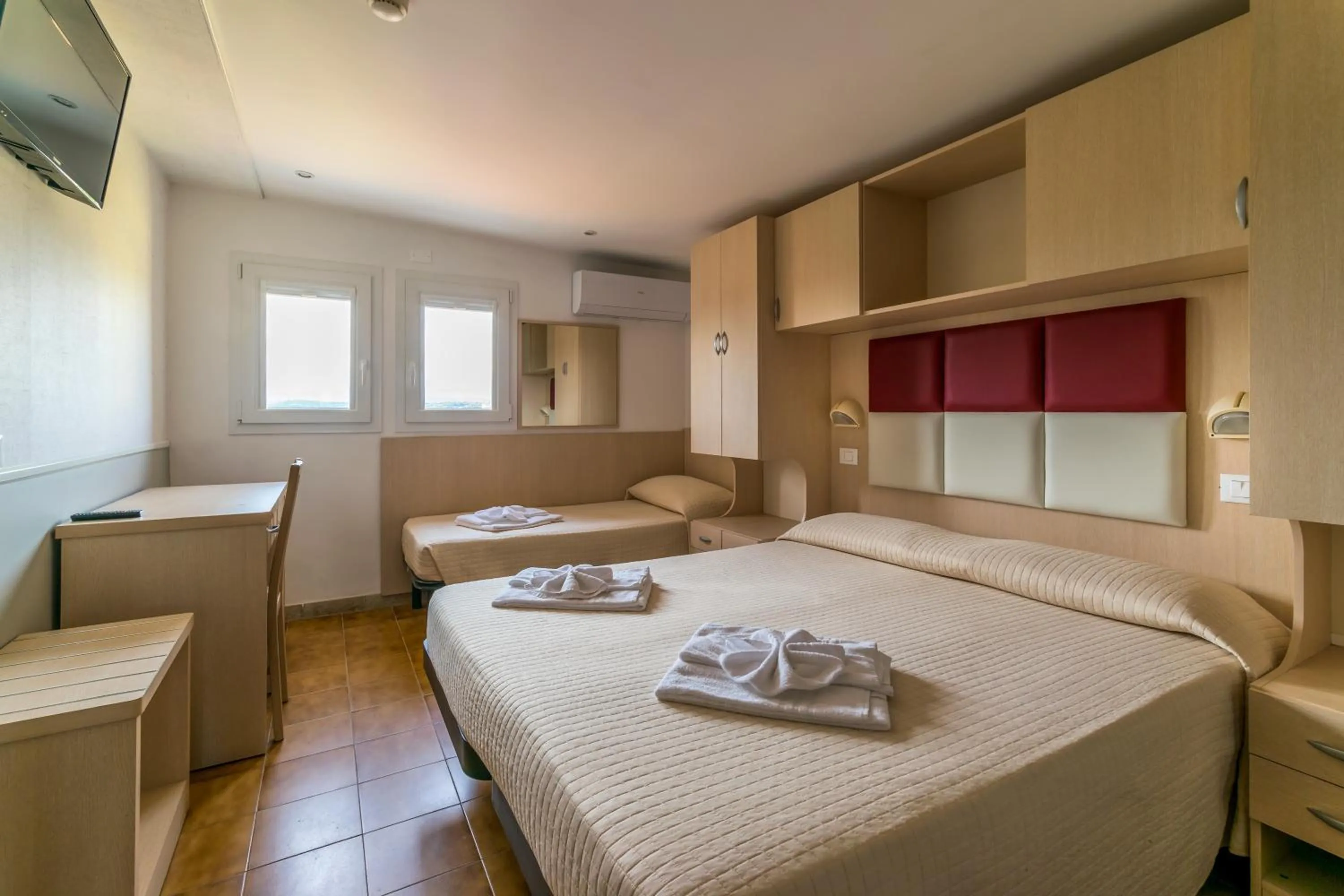 Photo of the whole room in Hotel Stresa