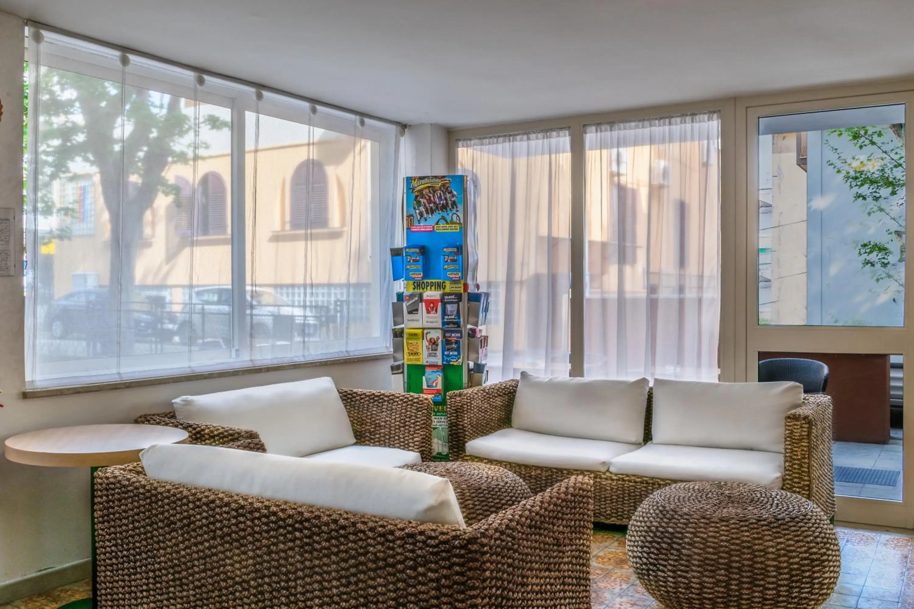 Communal lounge/ TV room in Hotel Stresa