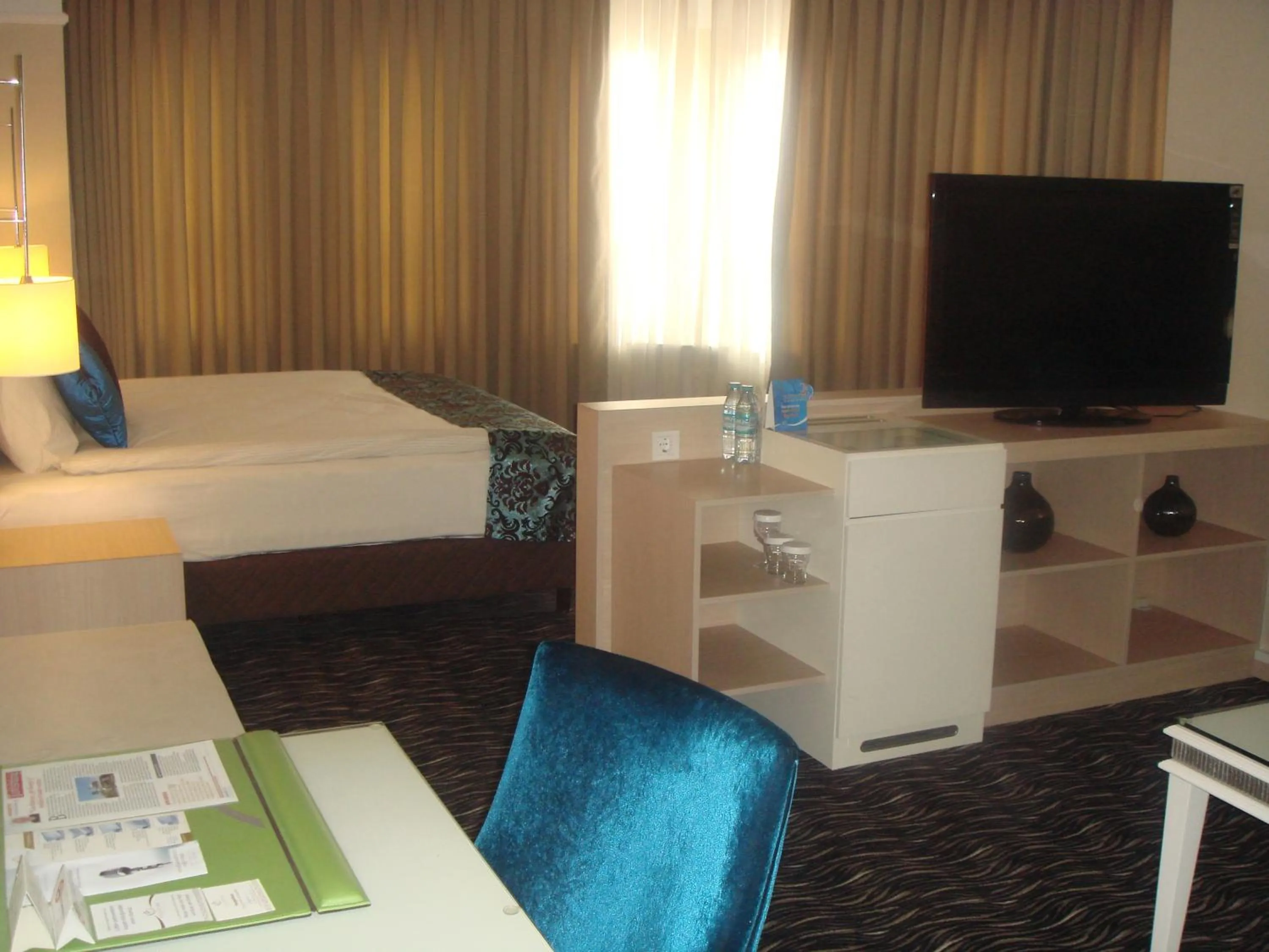 Photo of the whole room in Pasapark Karatay Hotel