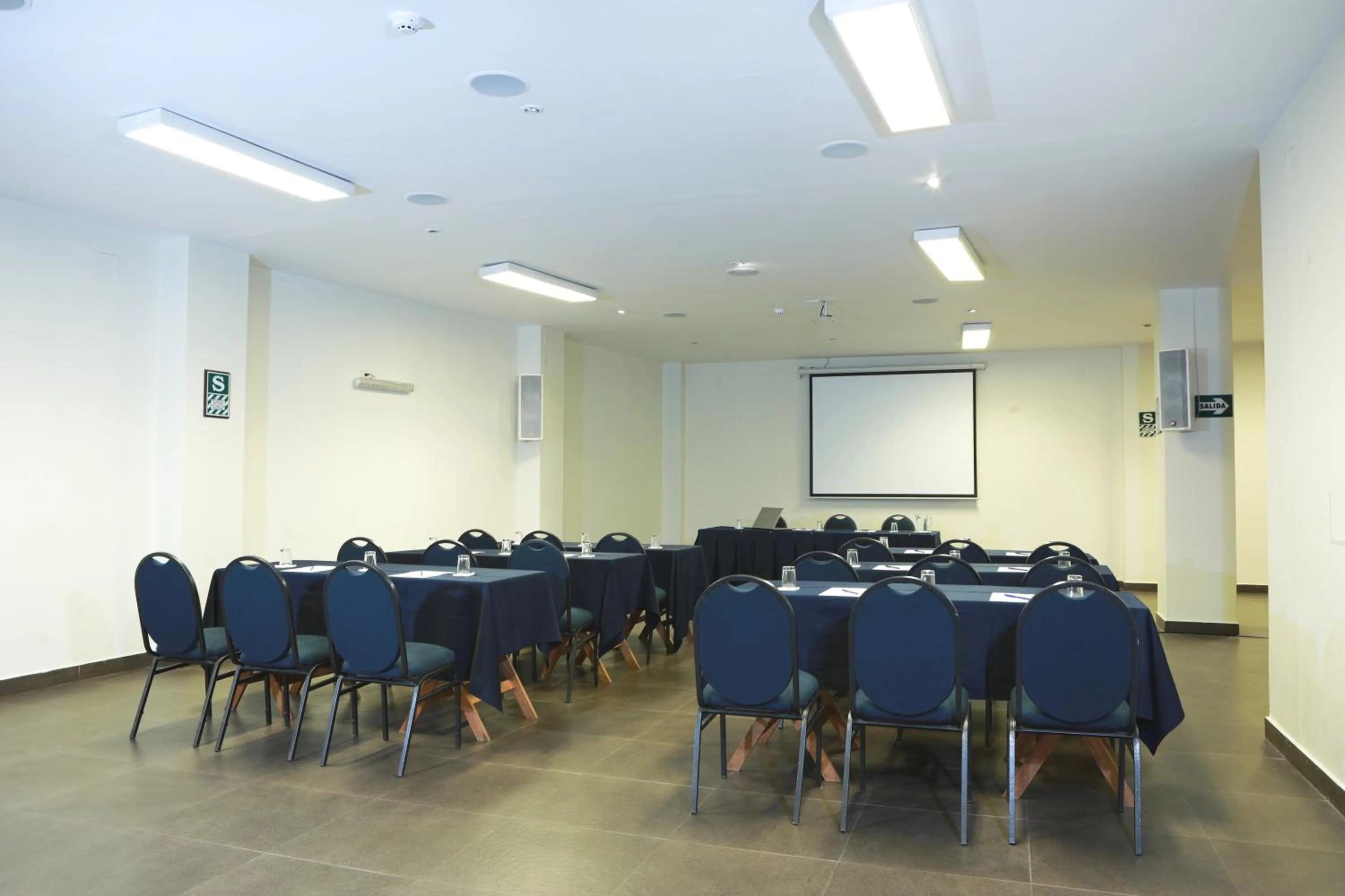Meeting/conference room in San Agustin El Dorado