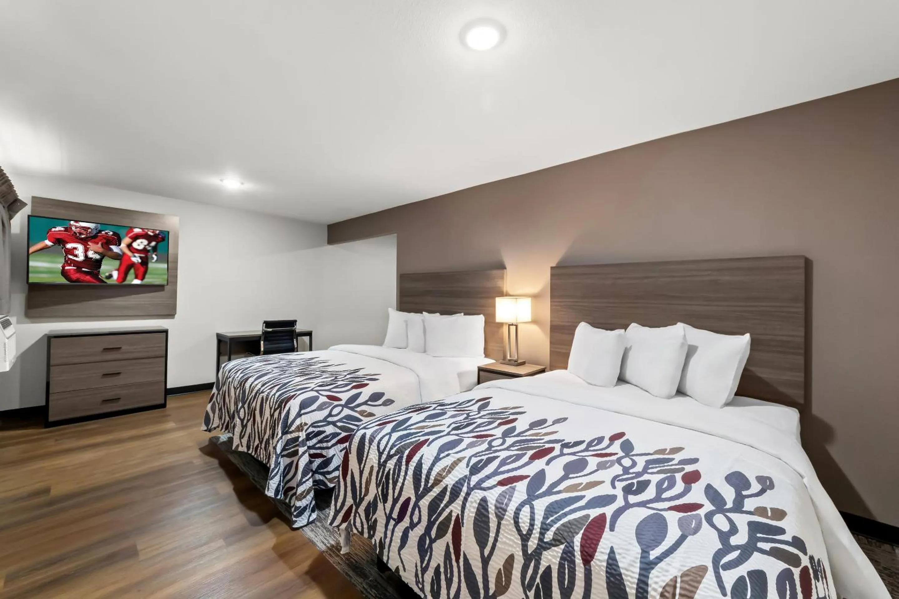 Bedroom, Bed in Red Roof Inn Del Rio