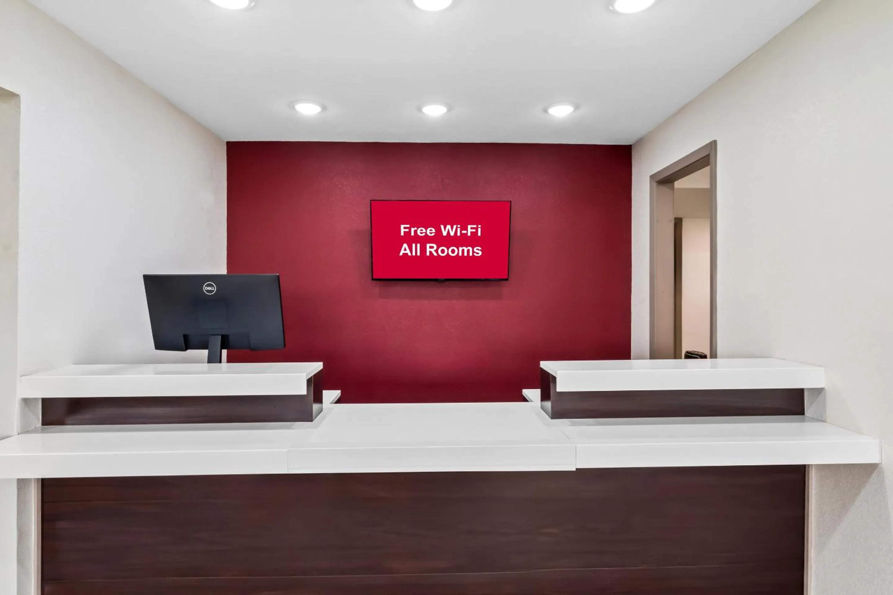 Lobby or reception in Red Roof Inn Del Rio