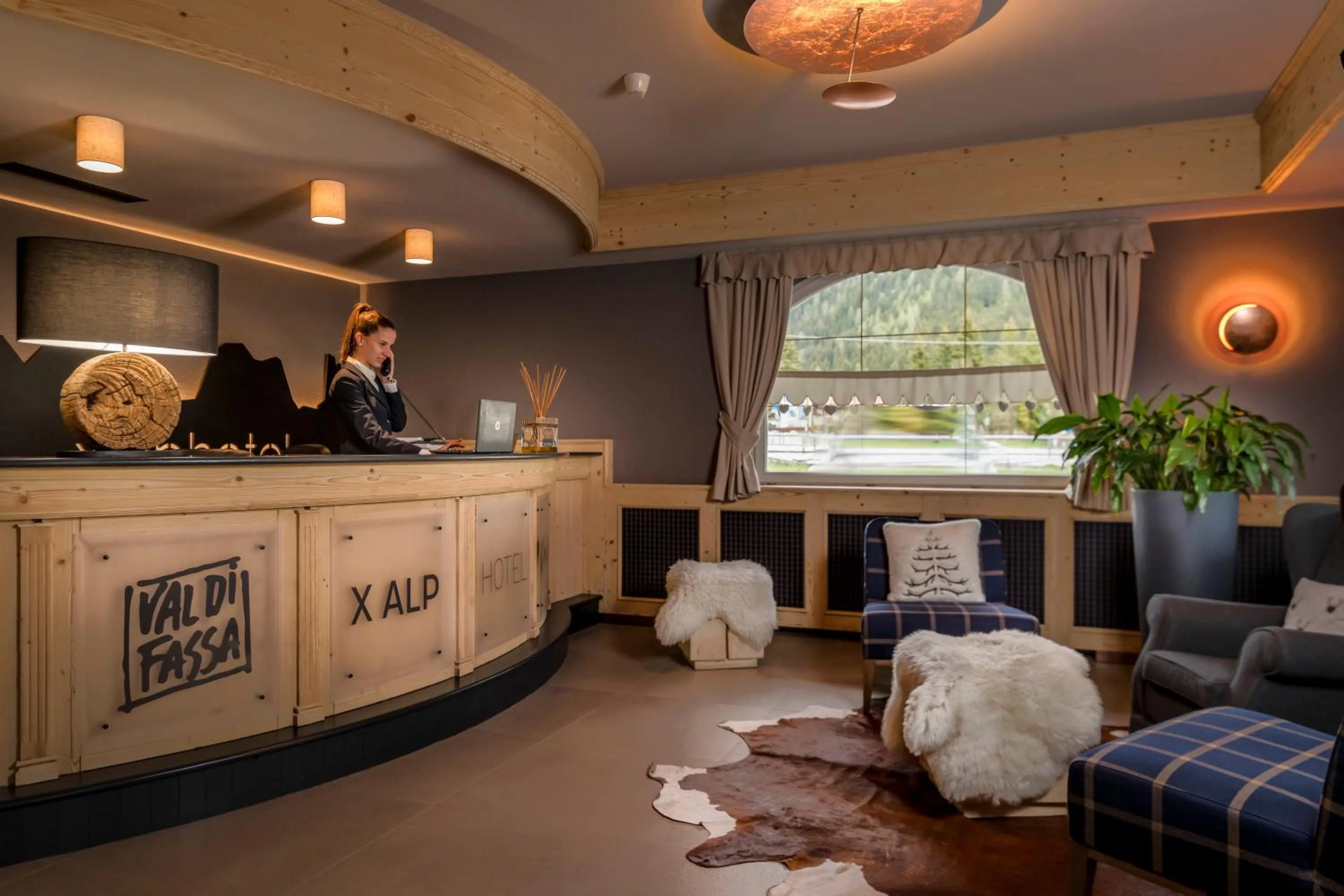 Living room in X Alp Hotel