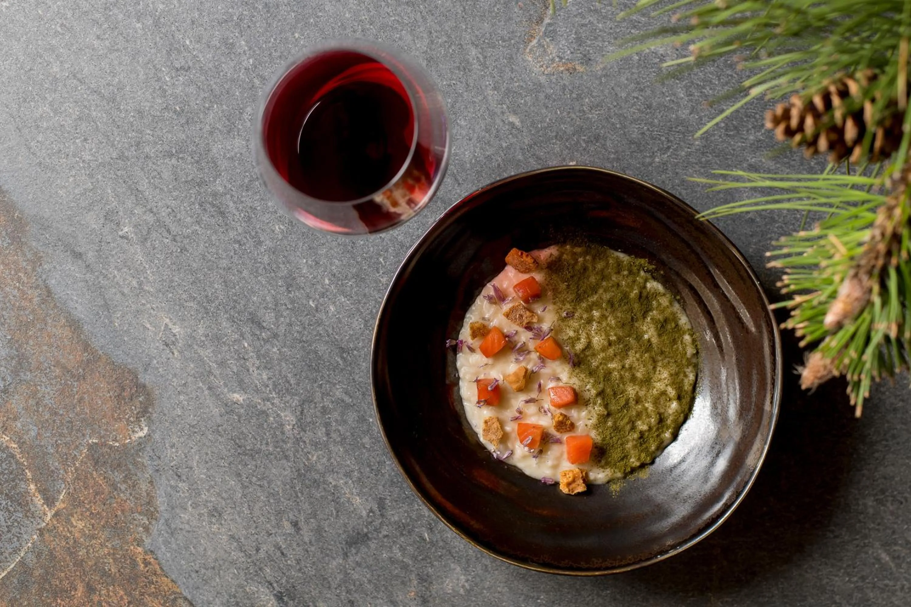 Restaurant/places to eat in X Alp Hotel