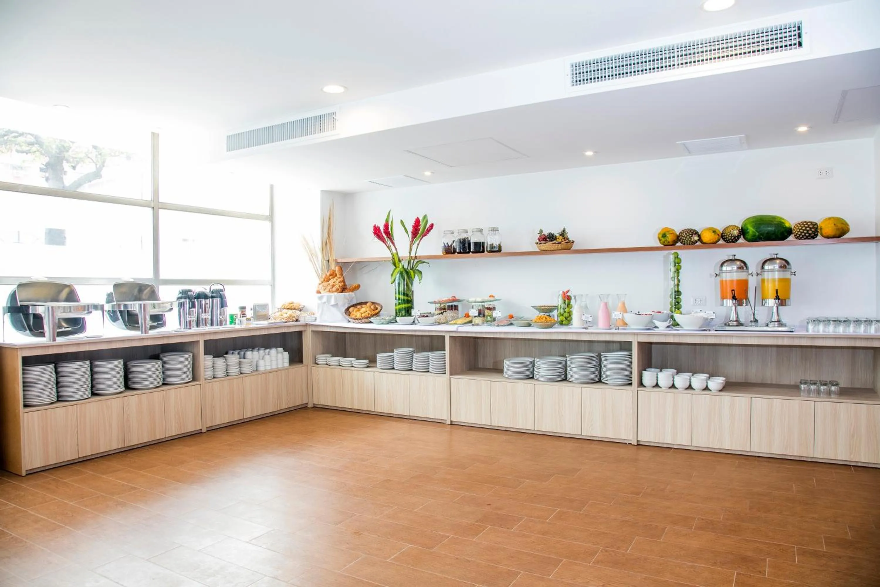 Buffet breakfast in San Agustin Riviera