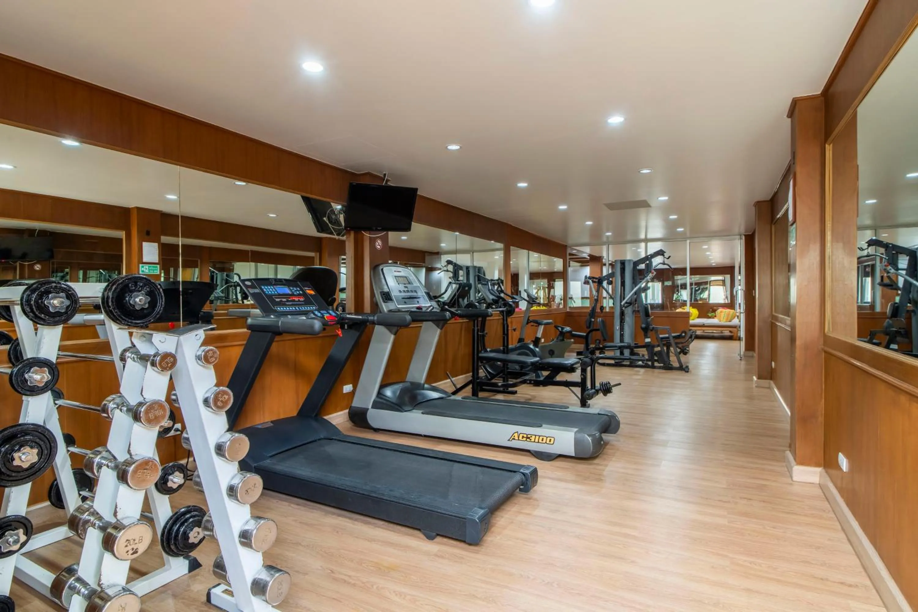 Fitness centre/facilities in Best Western Phuket Ocean Resort