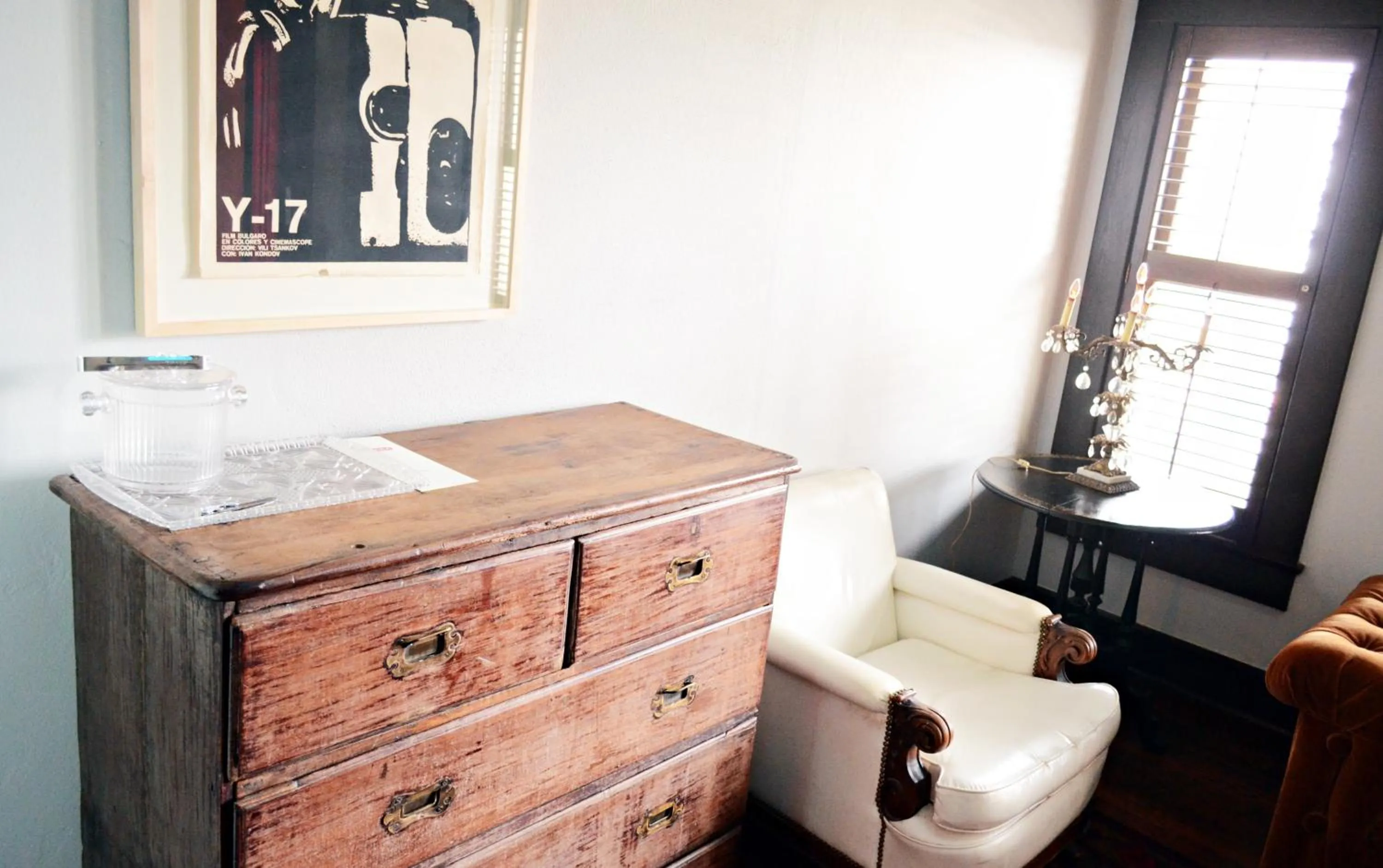 Seating area in Hotel Havana