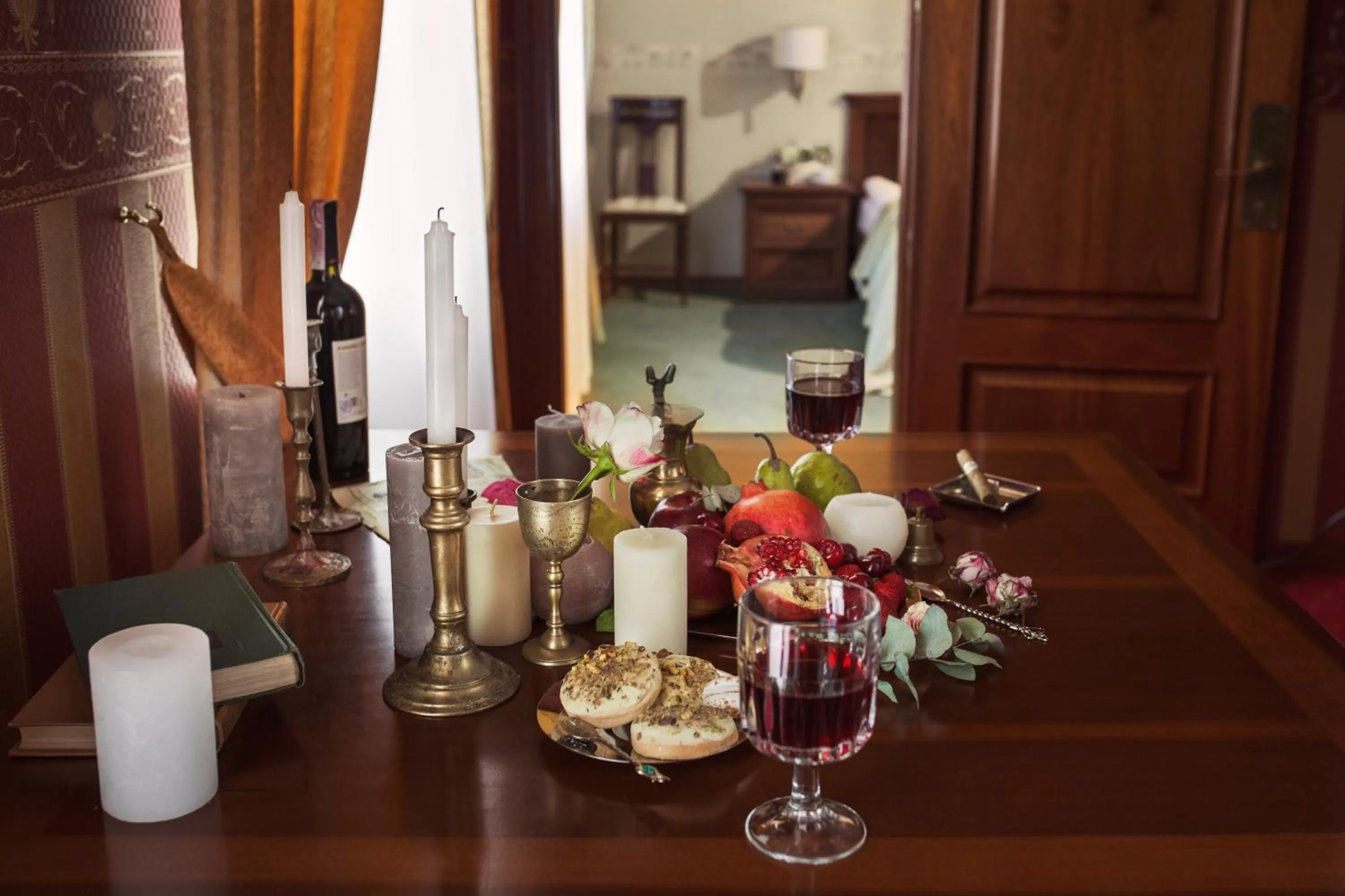 Living room in Continental Hotel