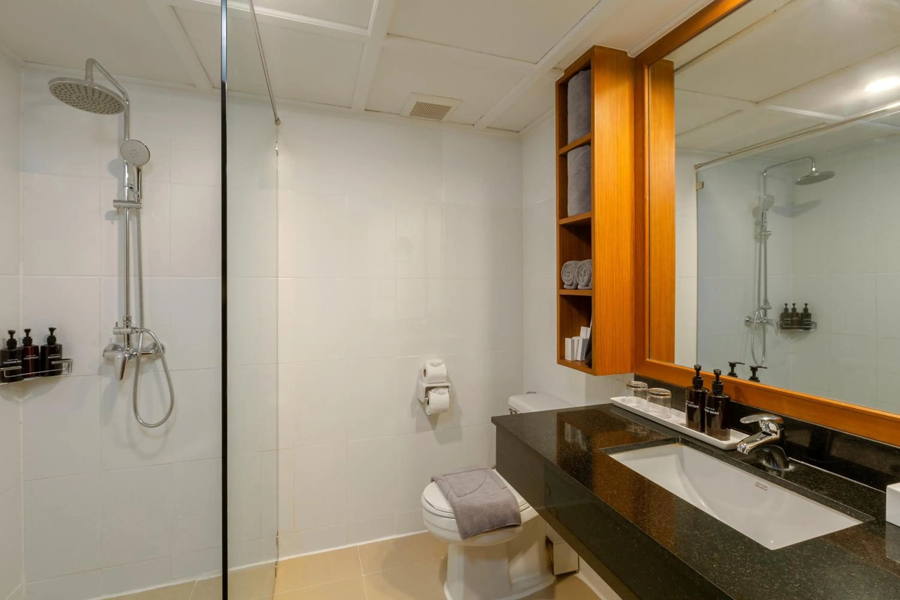 Bathroom in Sunprime Kamala Beach