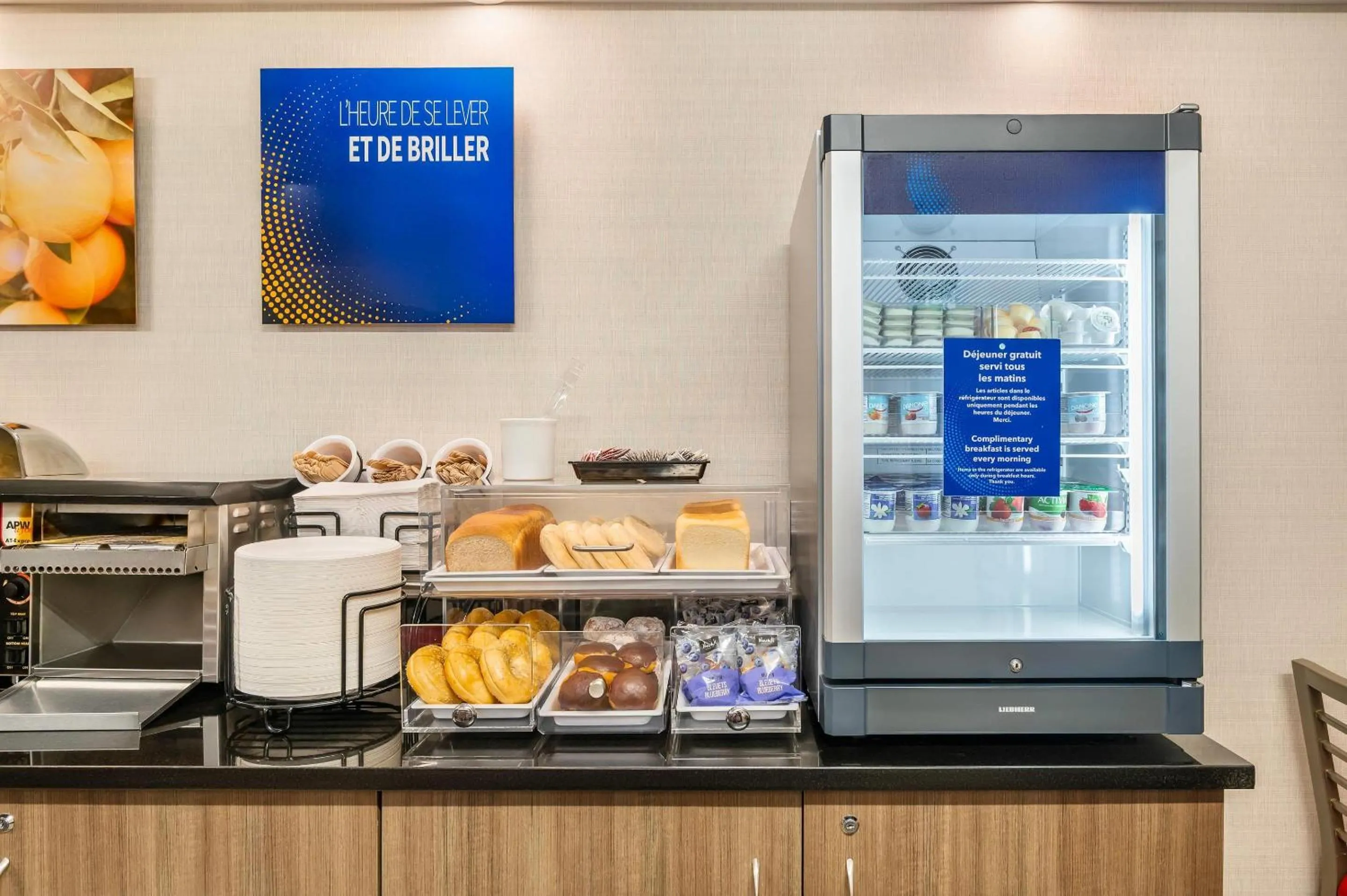 Breakfast in Comfort Inn Airport East