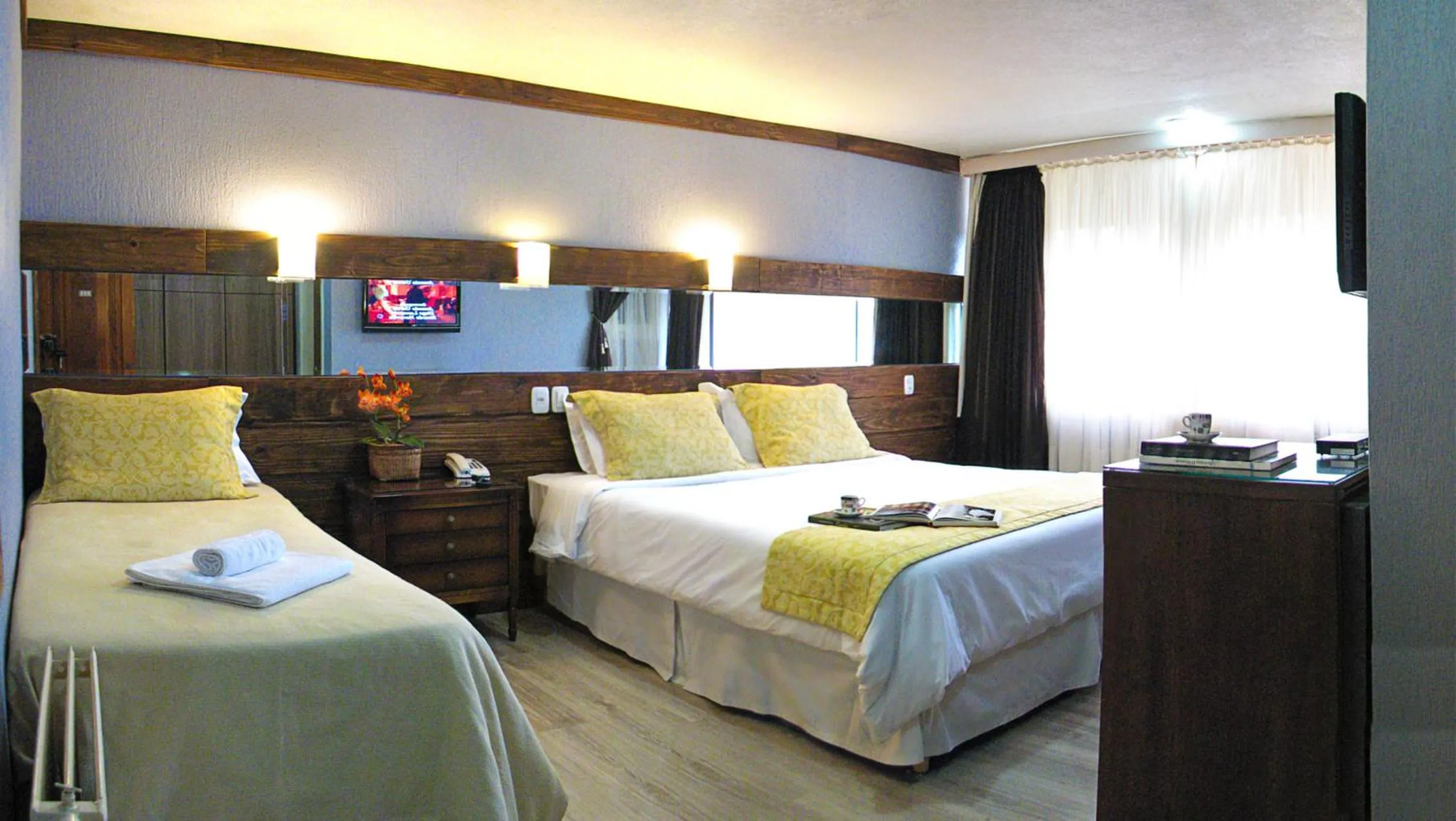 Photo of the whole room, Bed in Sky Centro Hotel & SPA