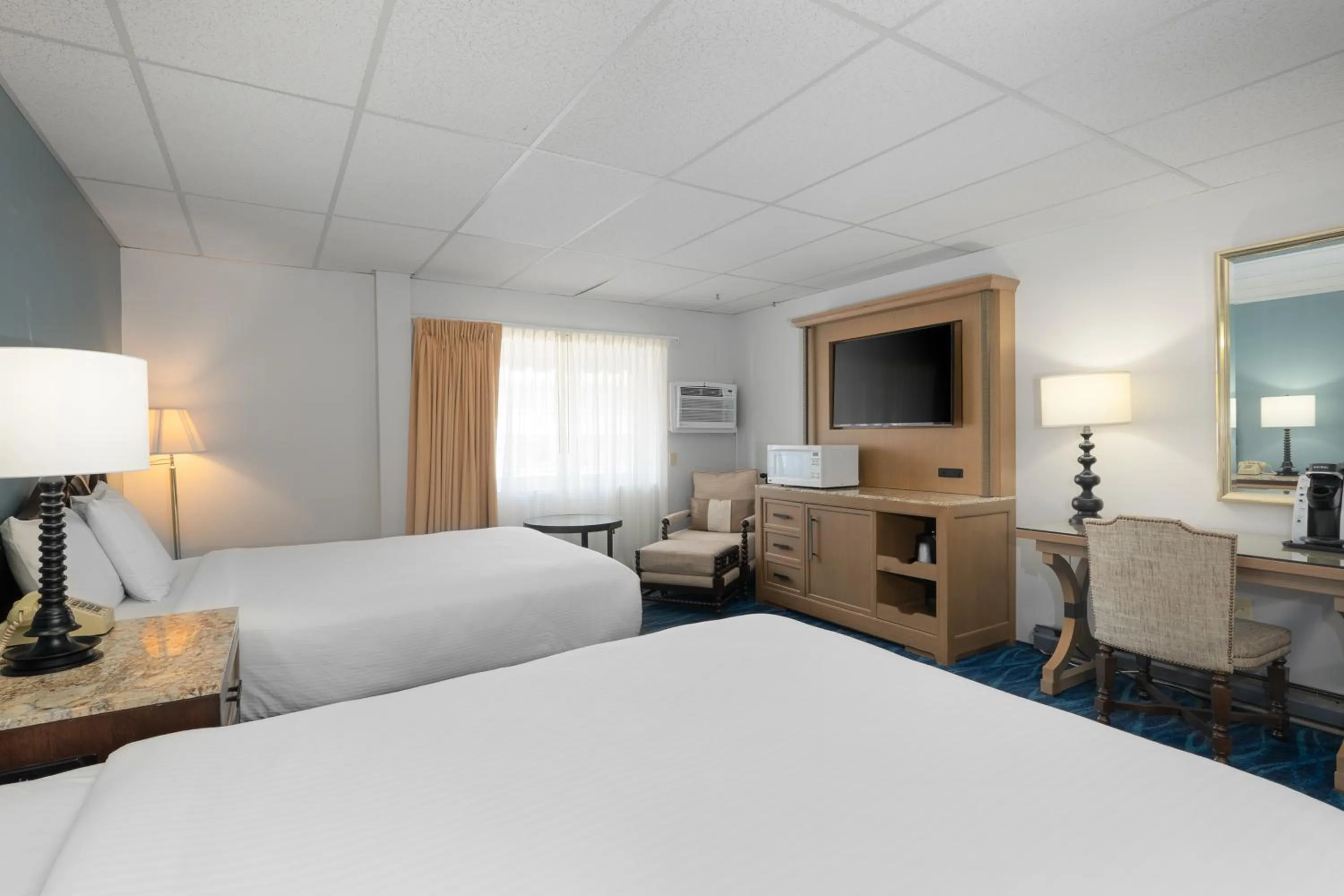 Photo of the whole room, Bed in Boothbay Harbor Inn