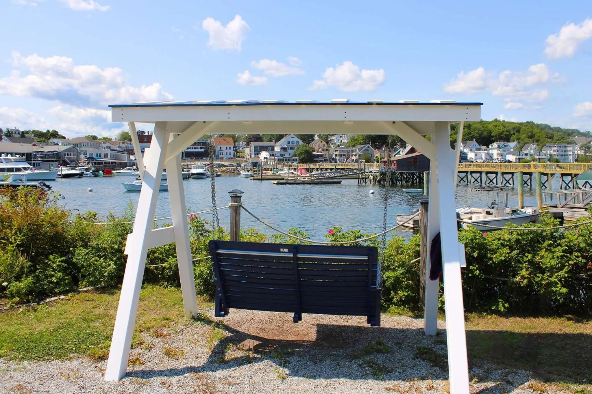 Property building in Boothbay Harbor Inn
