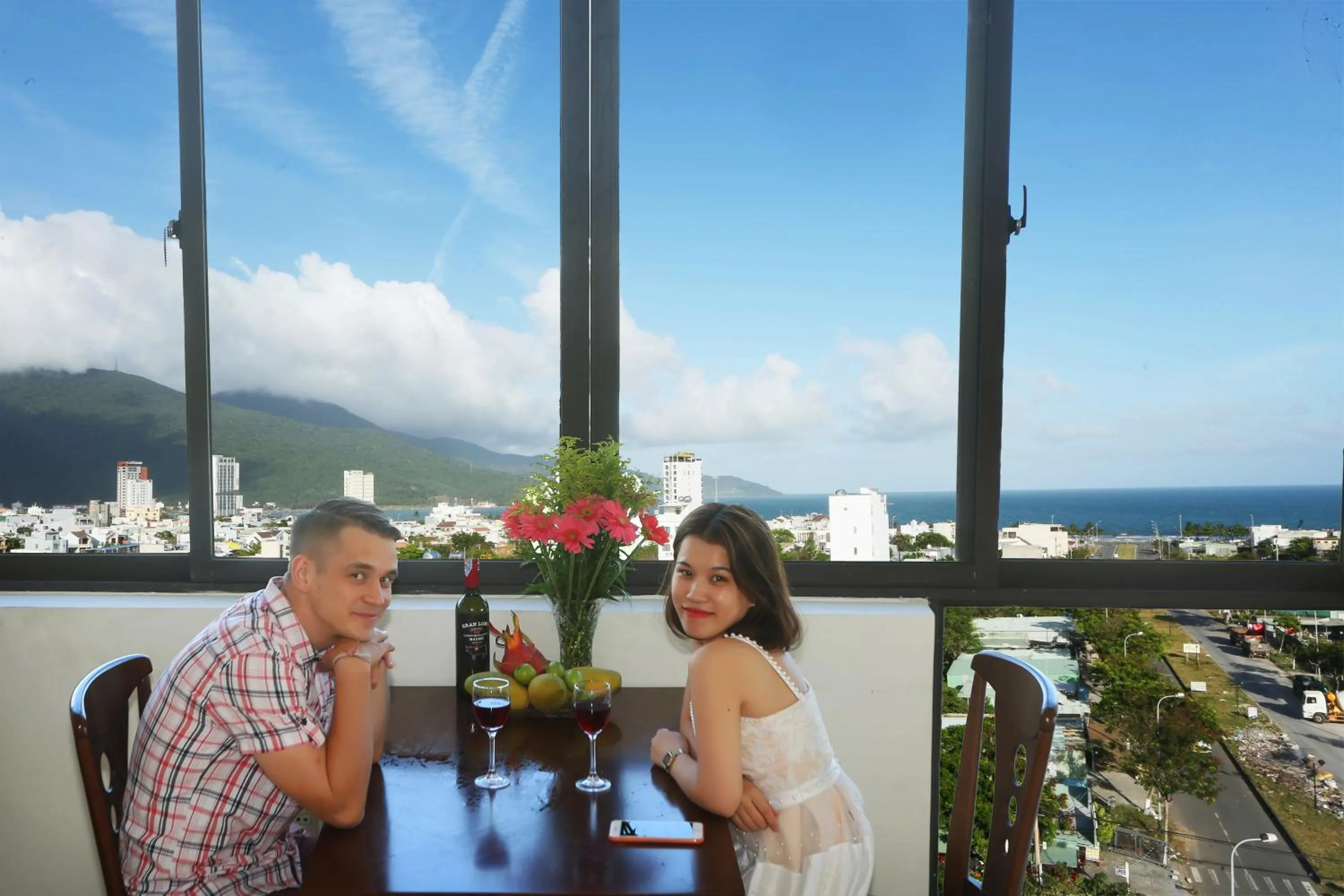 Beach in Son Tra Green Hotel & Apartment