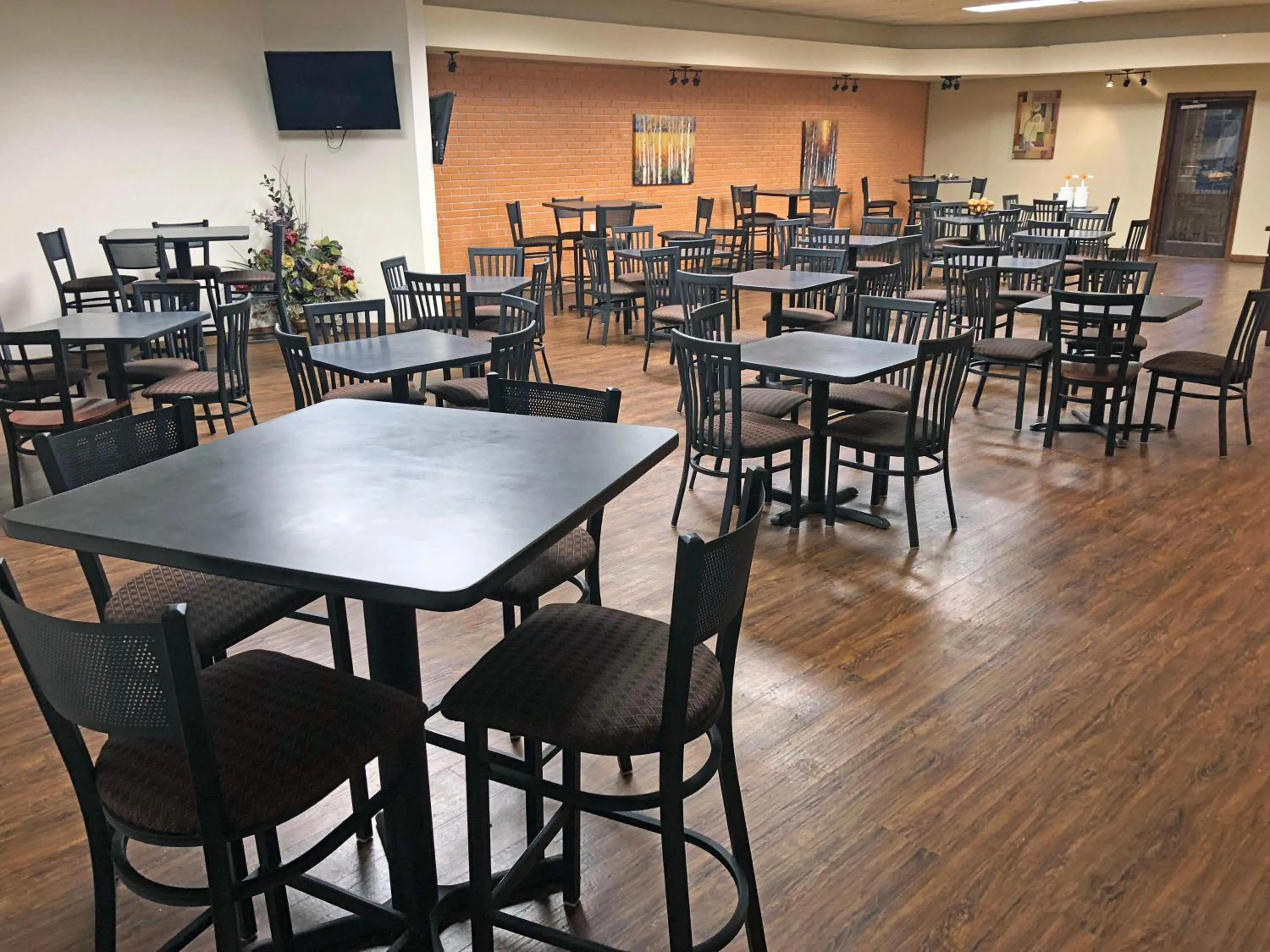 Restaurant/places to eat in FairBridge Extended Stay, a Kitchenette Hotel