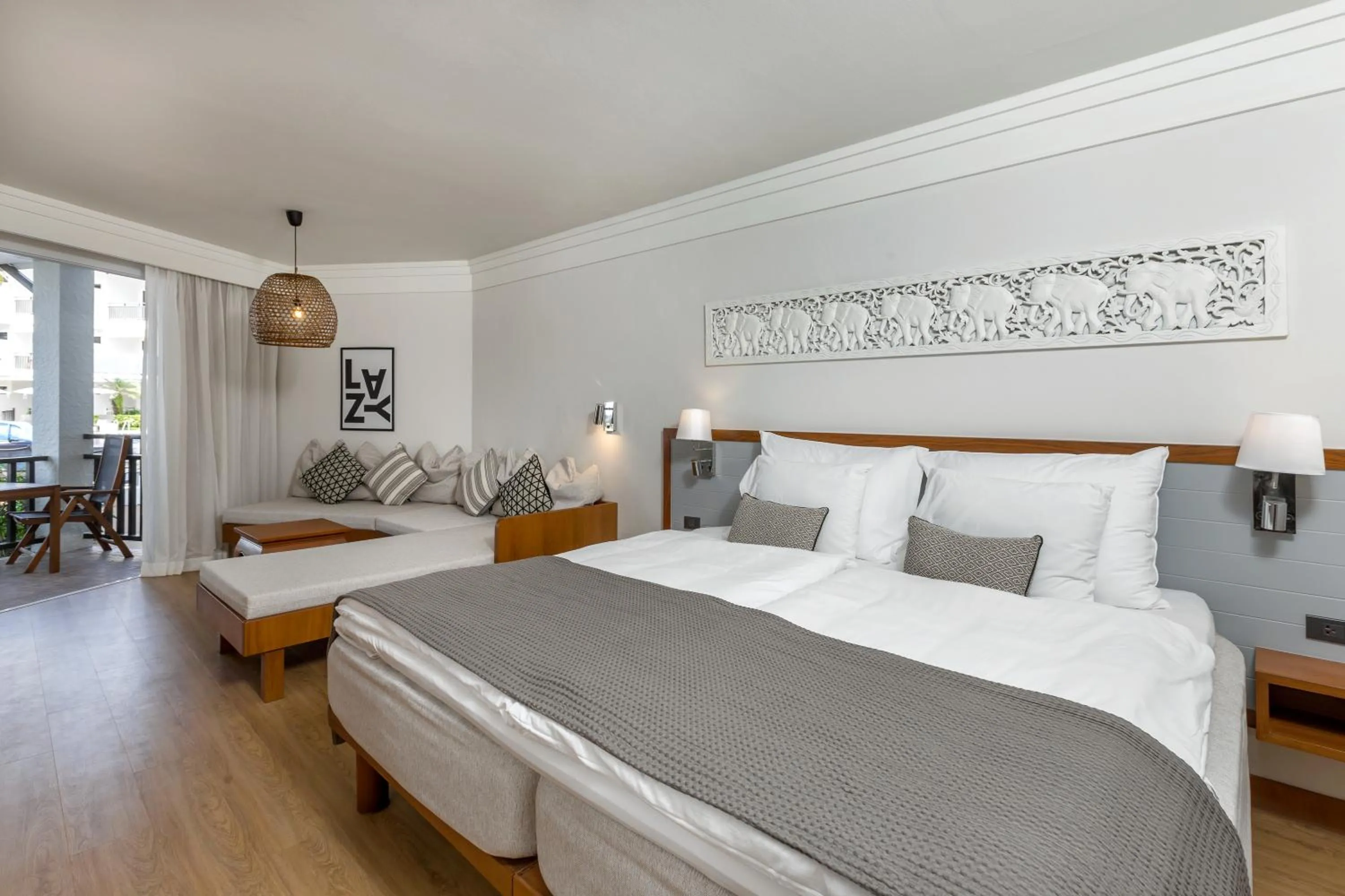 Decorative detail, Bed in Sunwing Bangtao Beach