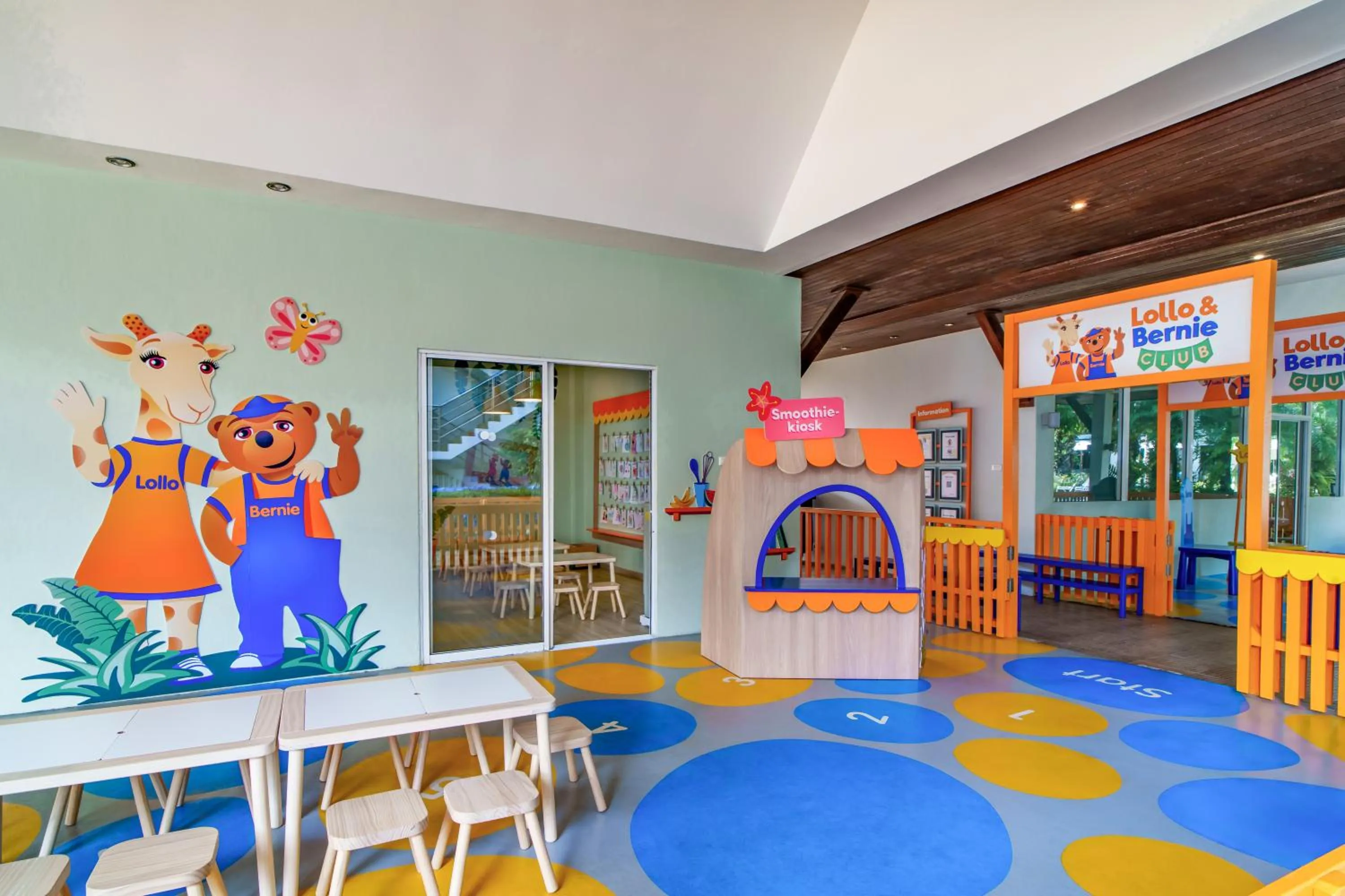 Kids's club in Sunwing Bangtao Beach