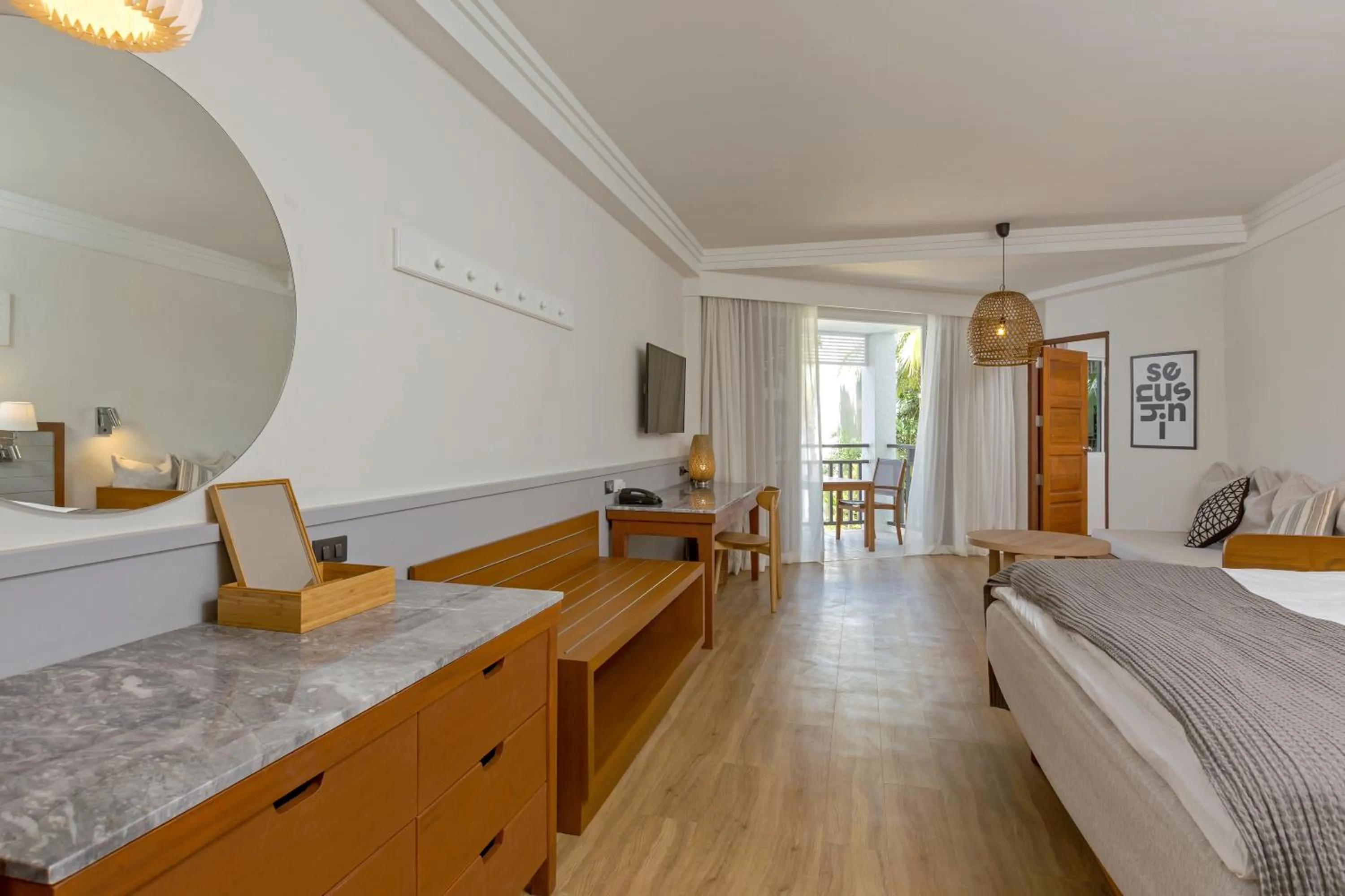 Decorative detail, Bed in Sunwing Bangtao Beach